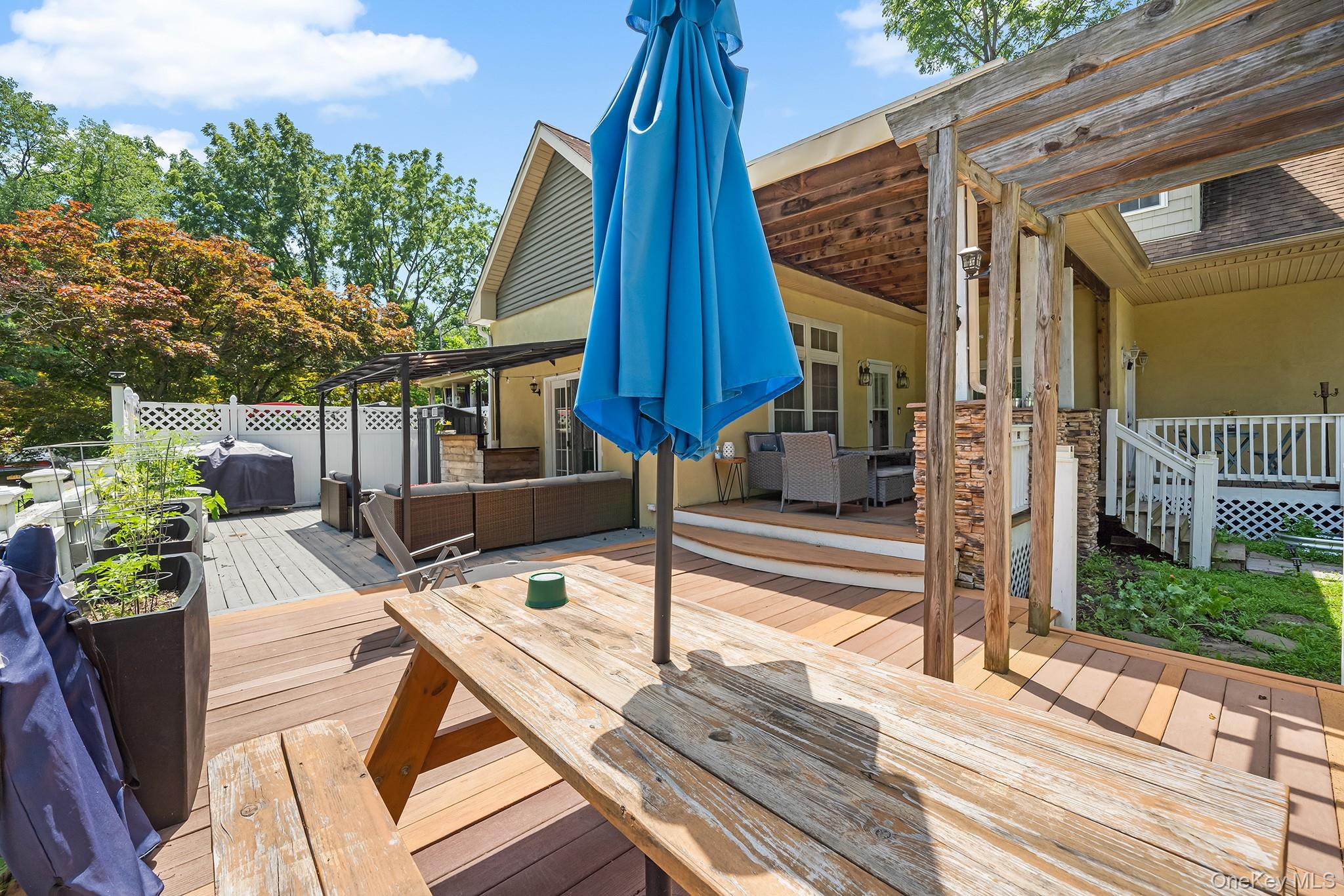 2 Dimiceli Street, New Windsor, NY 12553