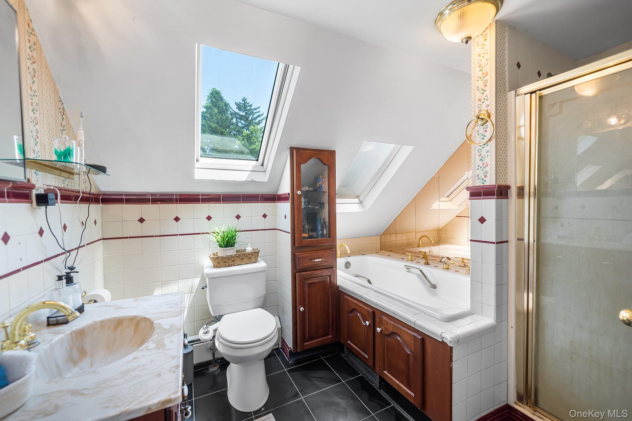 2 Dimiceli Street, New Windsor, NY 12553