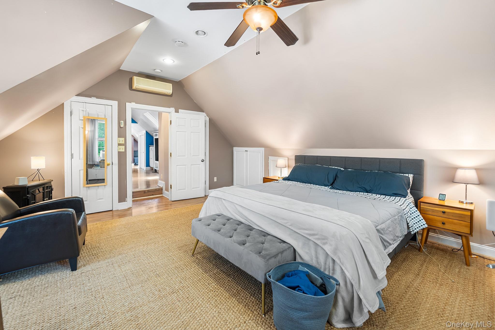 2 Dimiceli Street, New Windsor, NY 12553