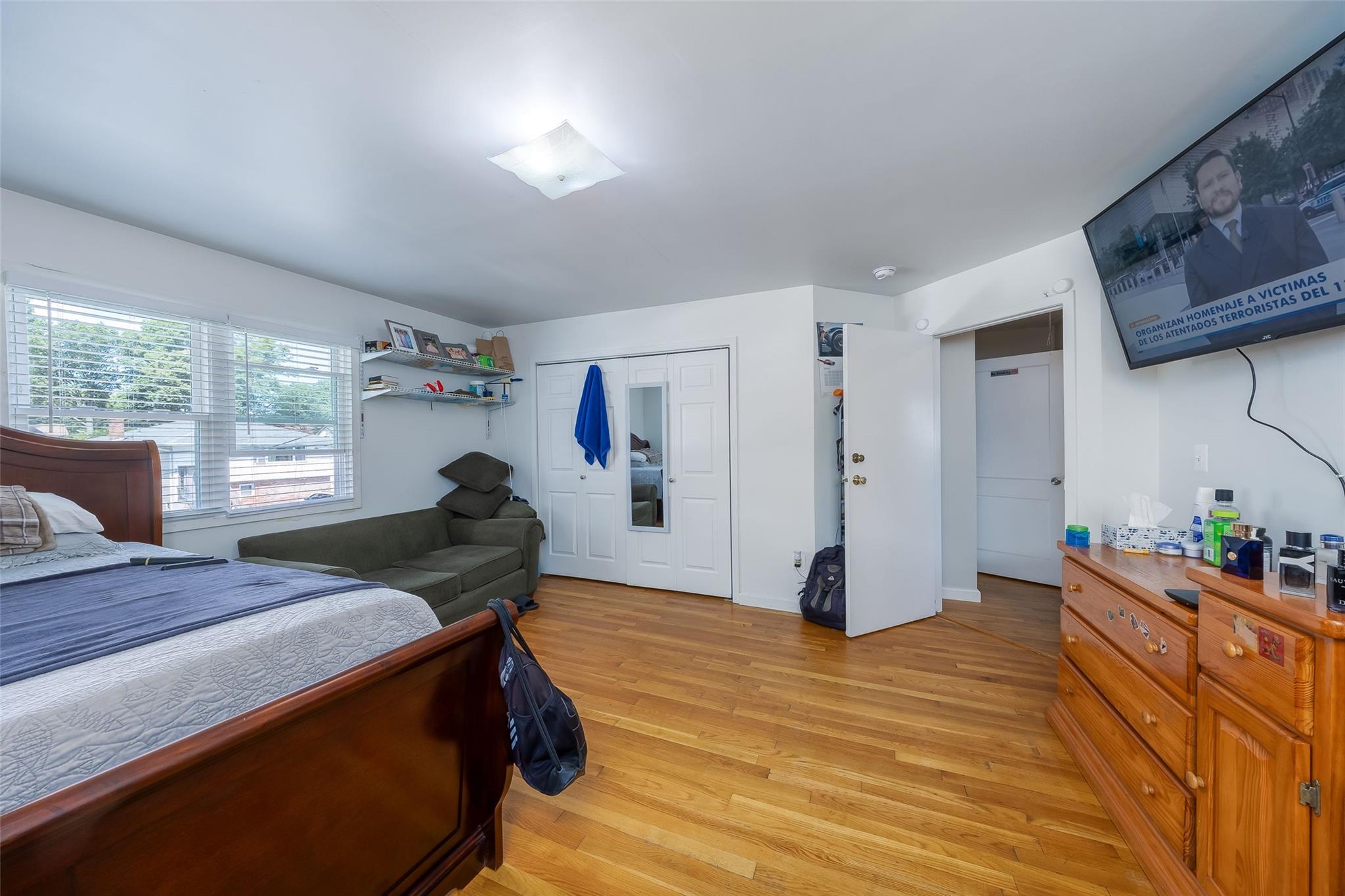 474 Newton Street, Westbury, NY 11590