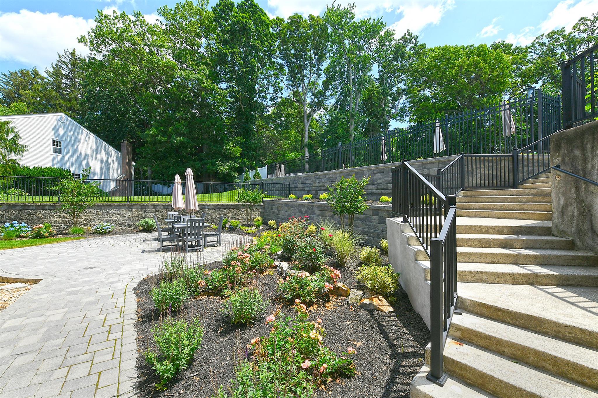 60 Jad Court Plainview NY 11803 MLS #881873