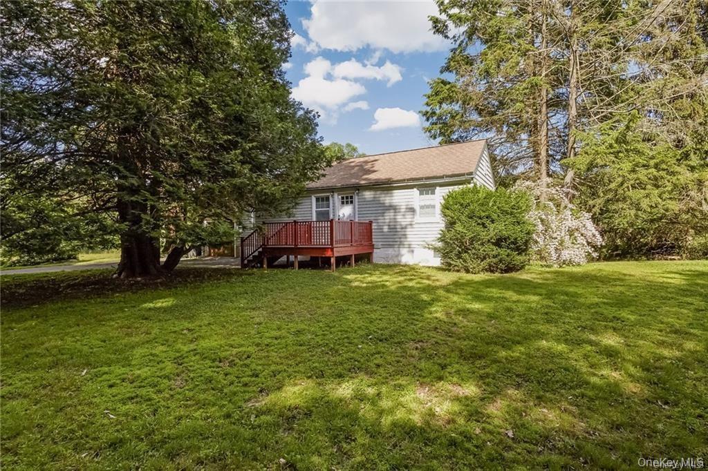 380 Whippoorwill Road, Chappaqua, NY 10514