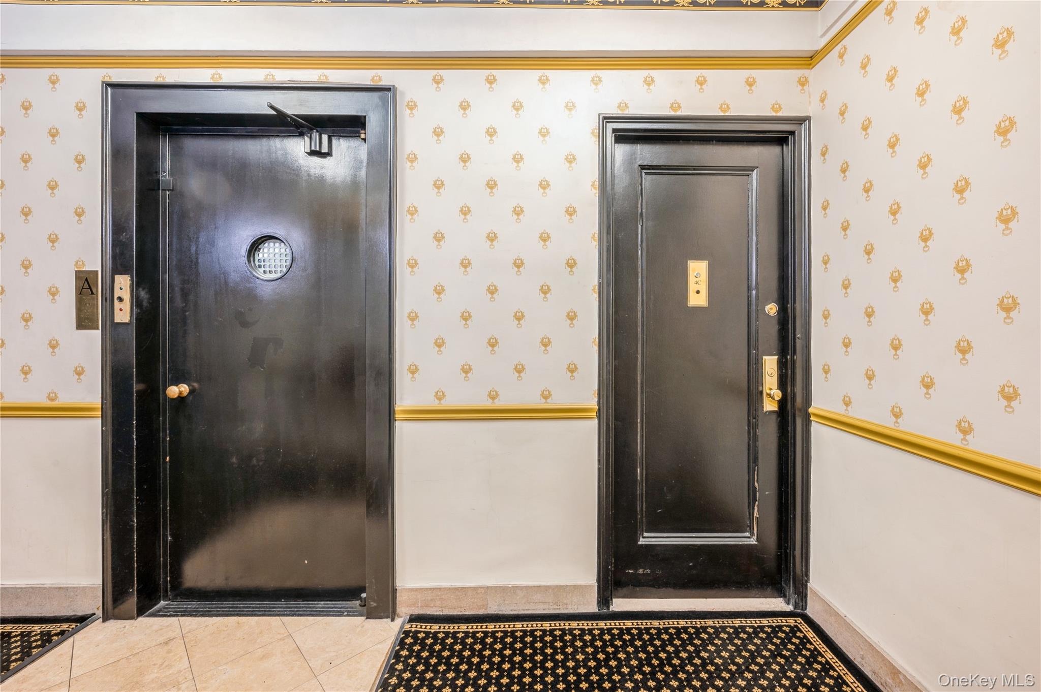 142 E 49th Street # 4C, New York (Manhattan), NY 10017