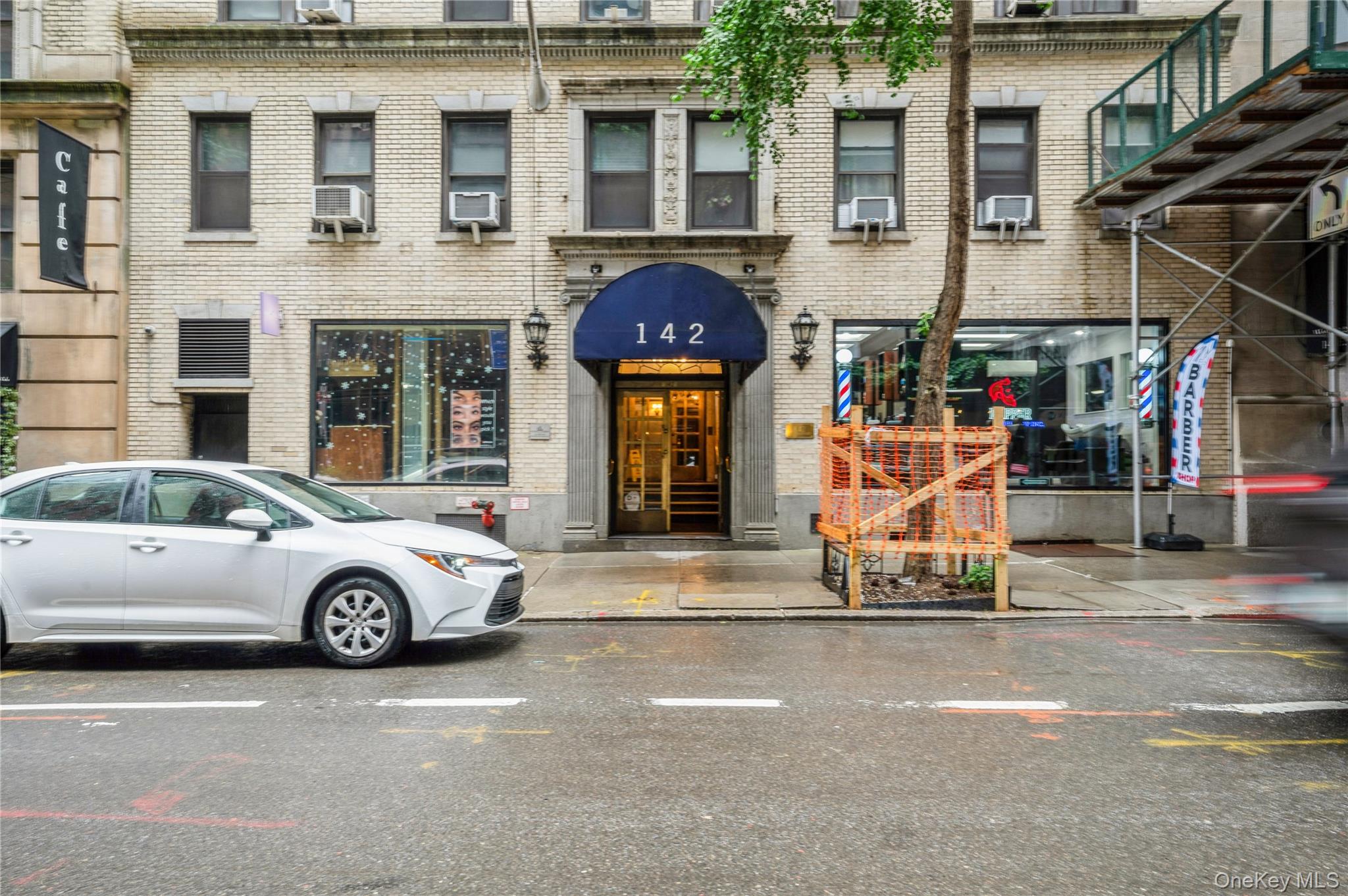 142 E 49th Street # 4C, New York (Manhattan), NY 10017