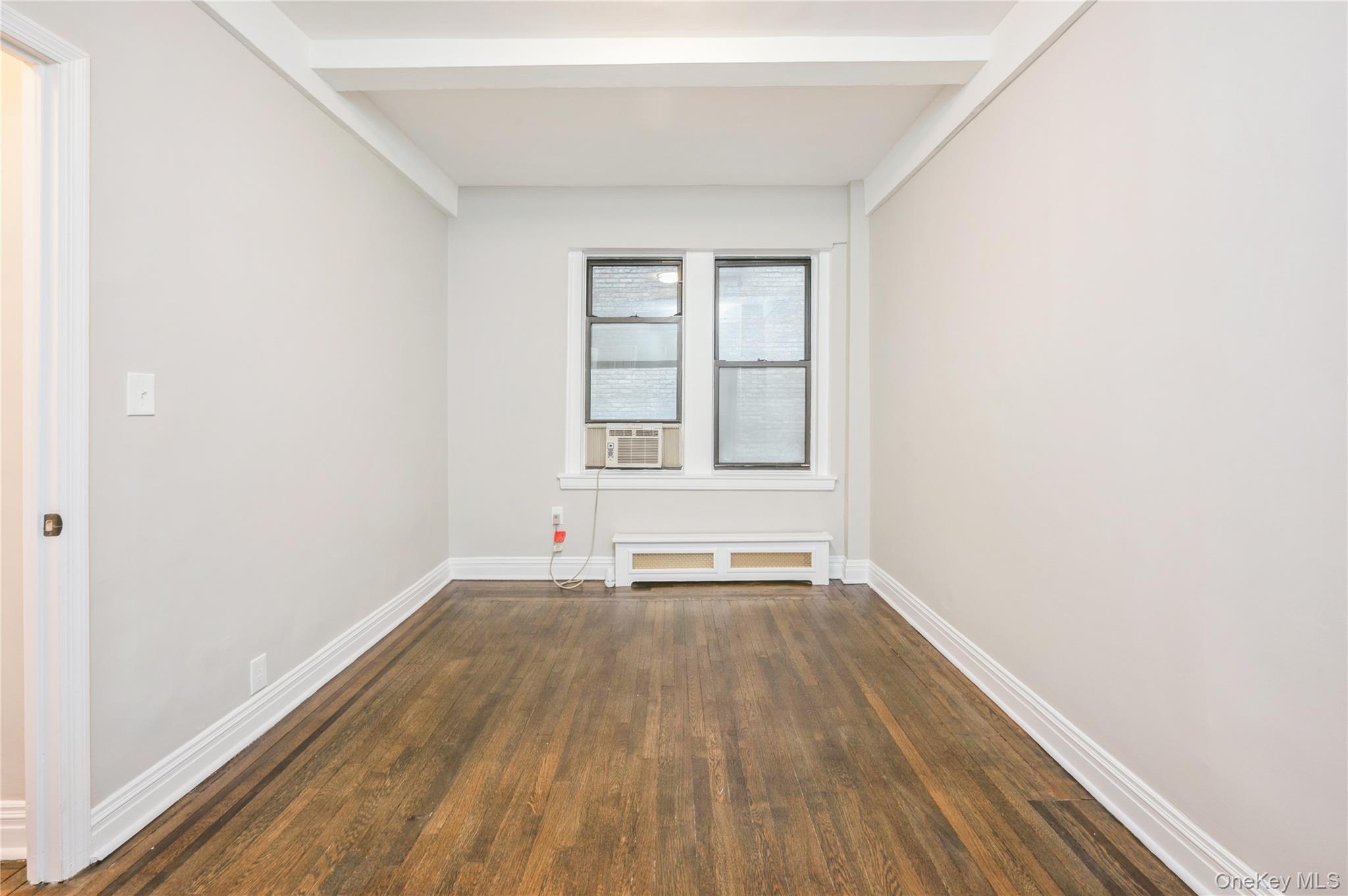 142 E 49th Street # 4C, New York (Manhattan), NY 10017