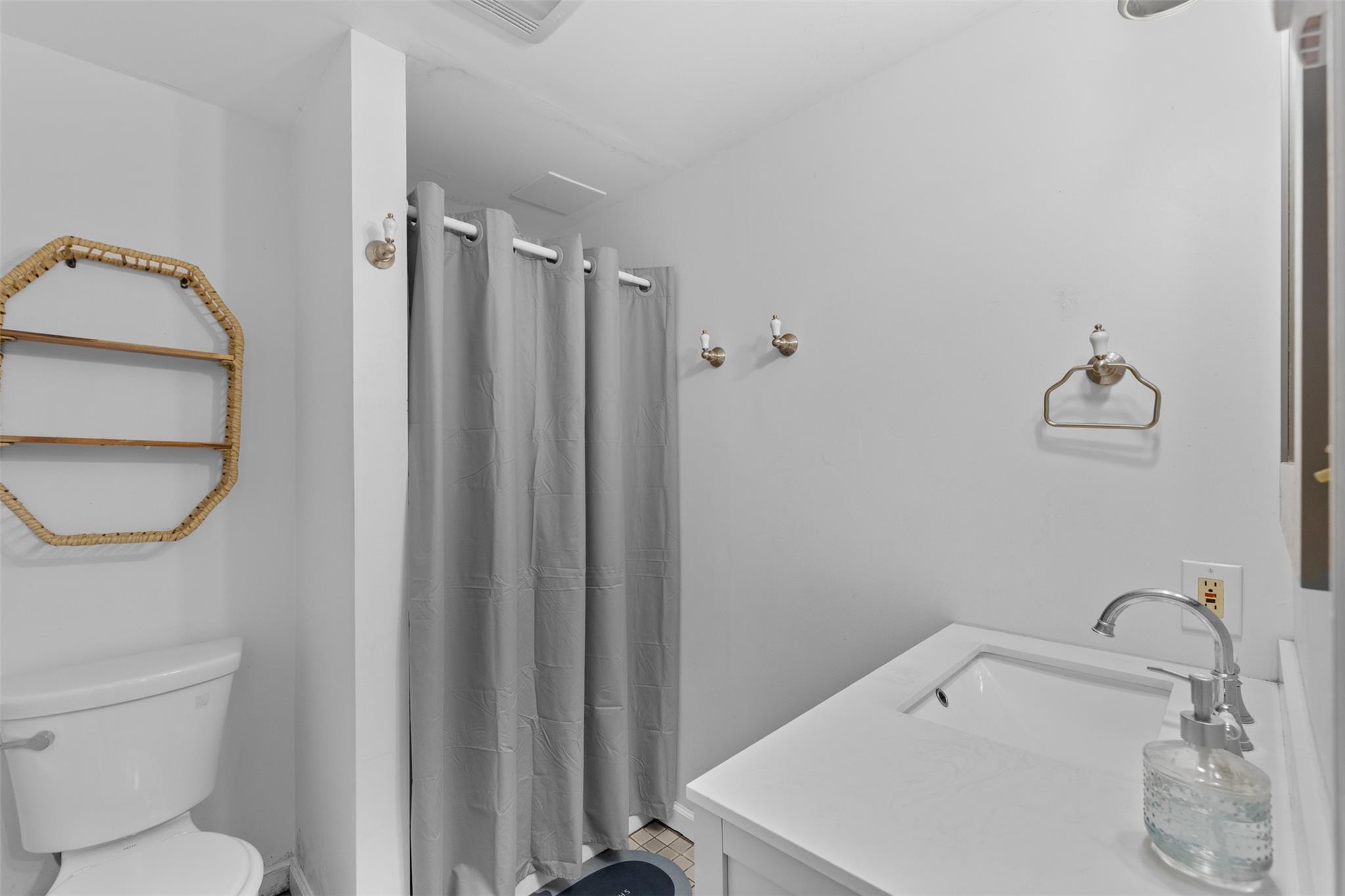 33 Meadowlark Lane, Woodridge, NY 12789