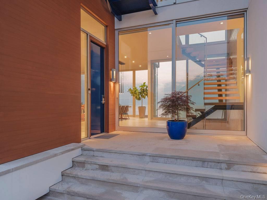 445 Glen Court, Cutchogue, NY 11935