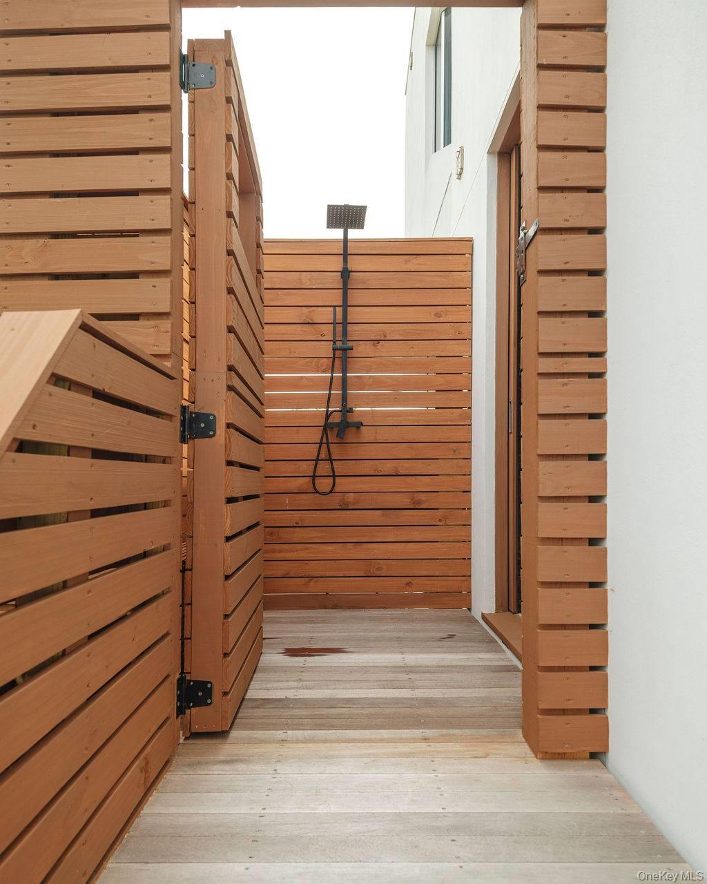 445 Glen Court, Cutchogue, NY 11935