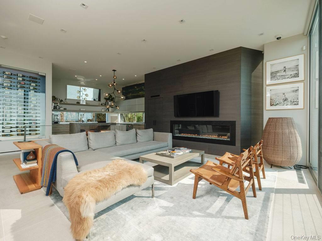 445 Glen Court, Cutchogue, NY 11935