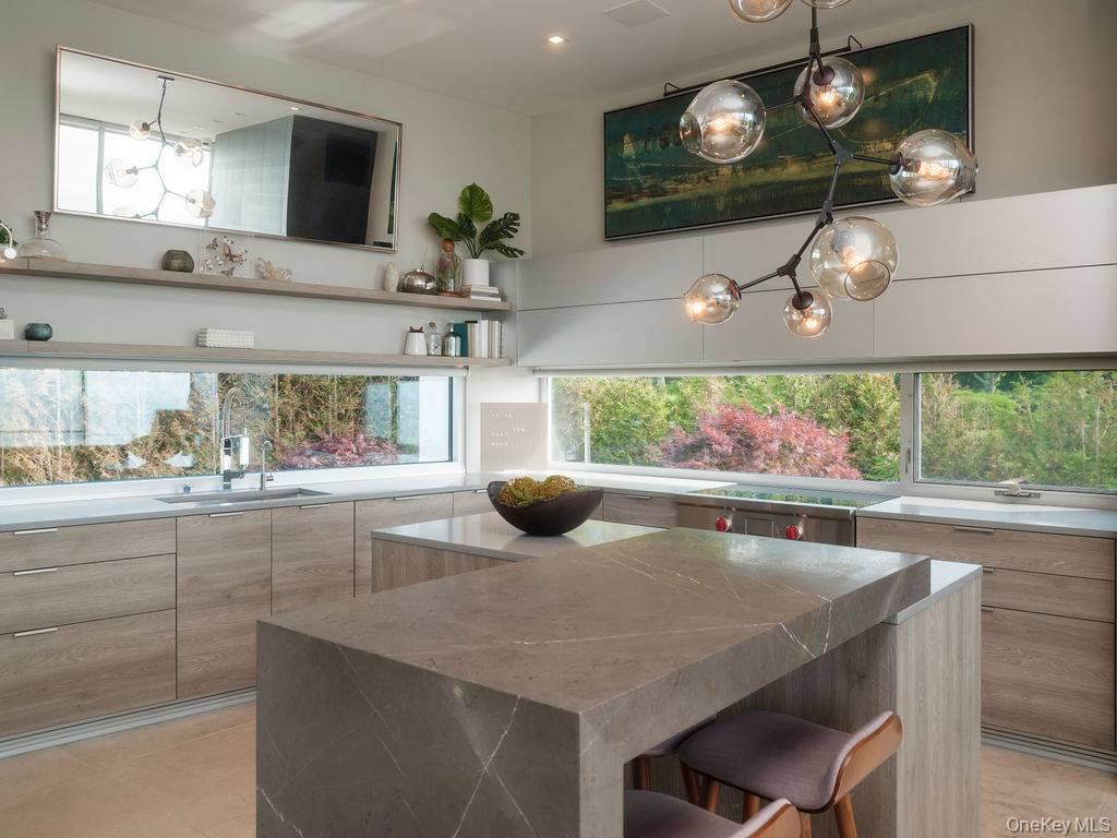 445 Glen Court, Cutchogue, NY 11935