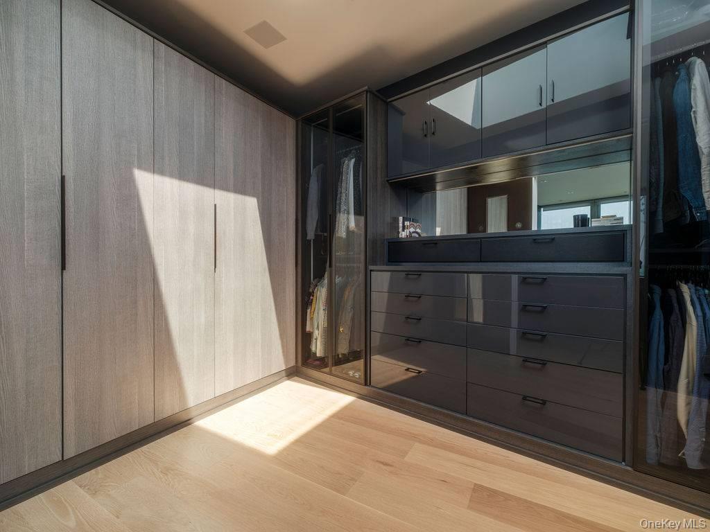 445 Glen Court, Cutchogue, NY 11935