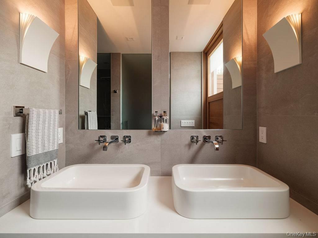 445 Glen Court, Cutchogue, NY 11935