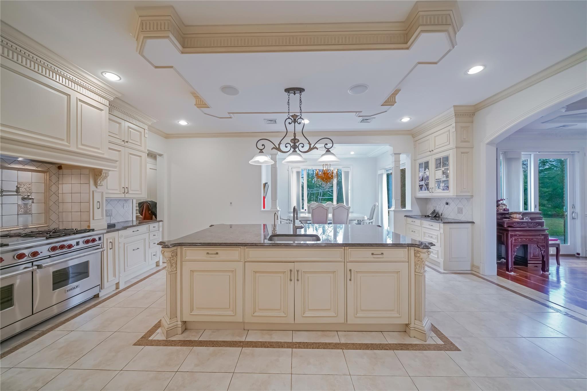 5 Beech Drive, Great Neck, NY 11024