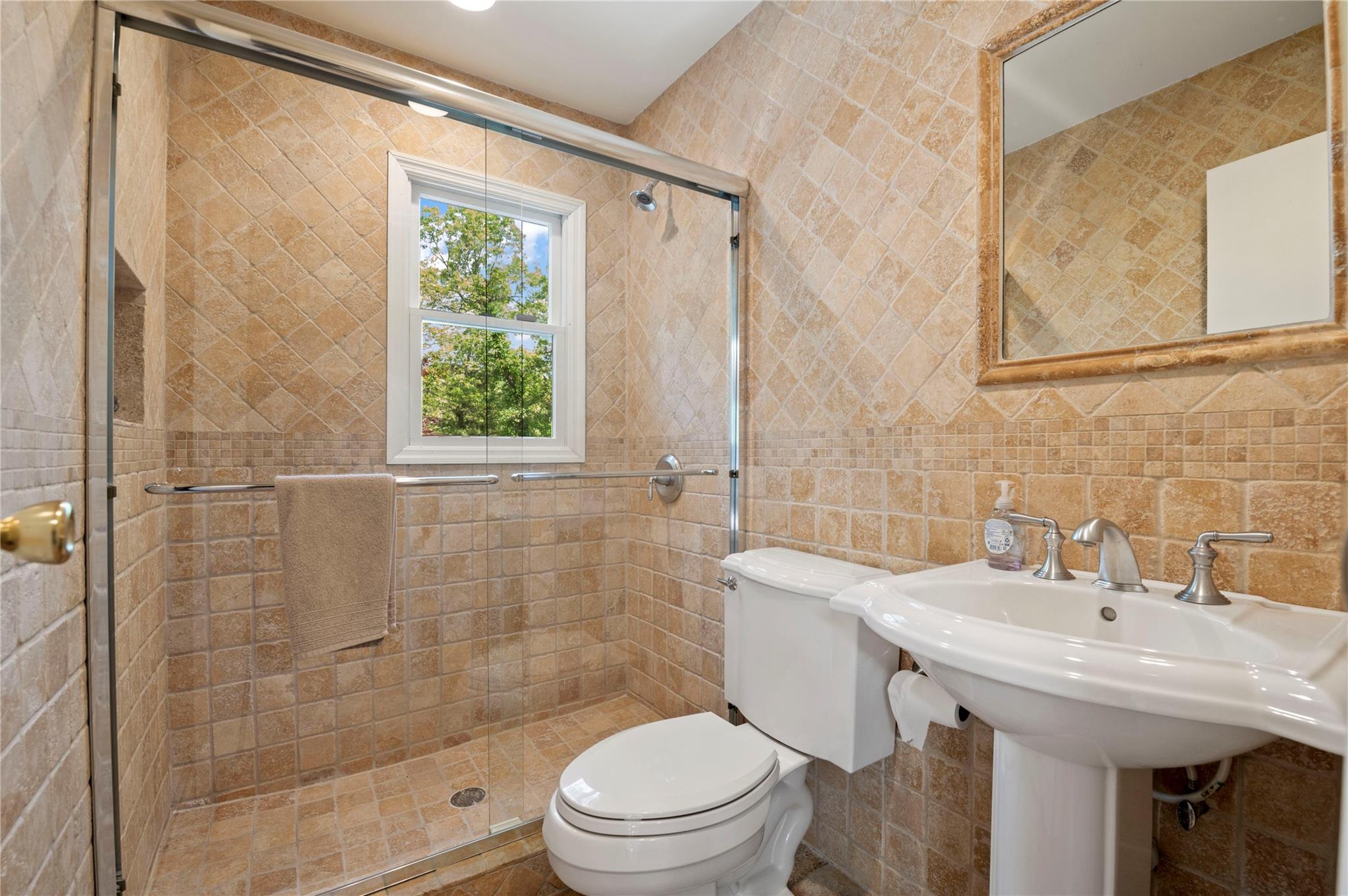 14 Durham Drive, Dix Hills, NY 11746