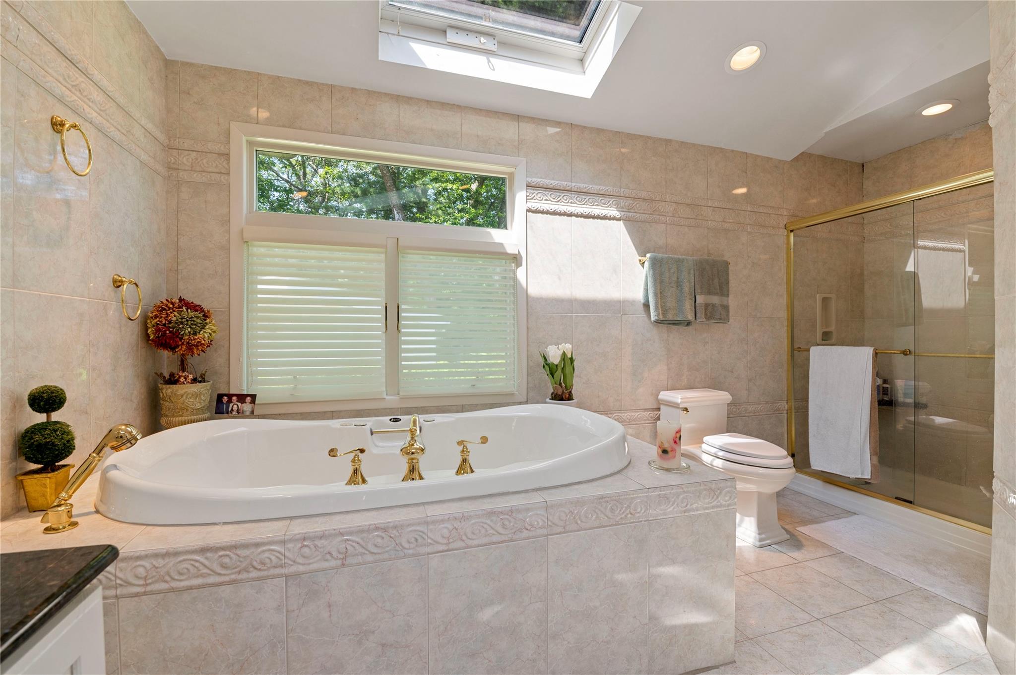 14 Durham Drive, Dix Hills, NY 11746