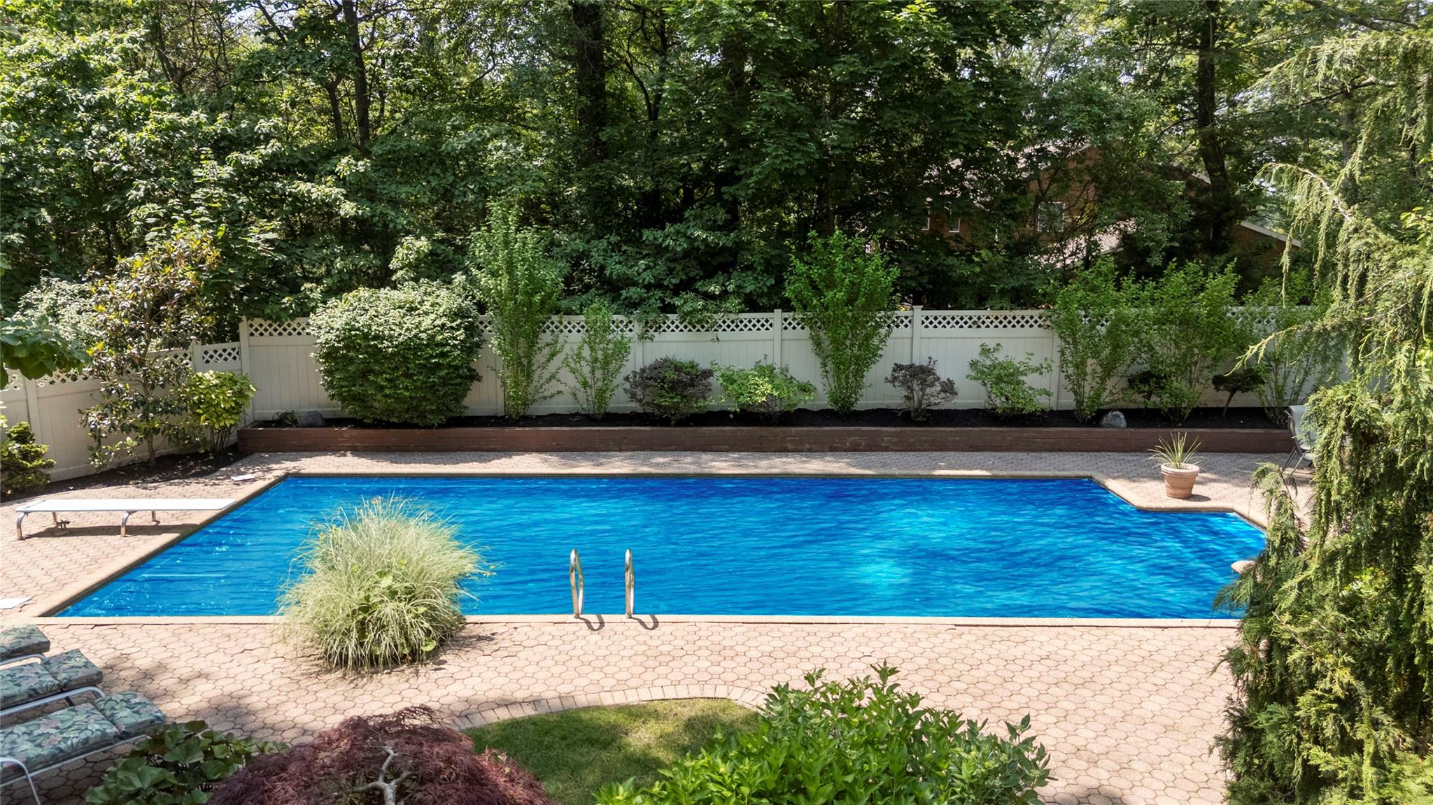 14 Durham Drive, Dix Hills, NY 11746