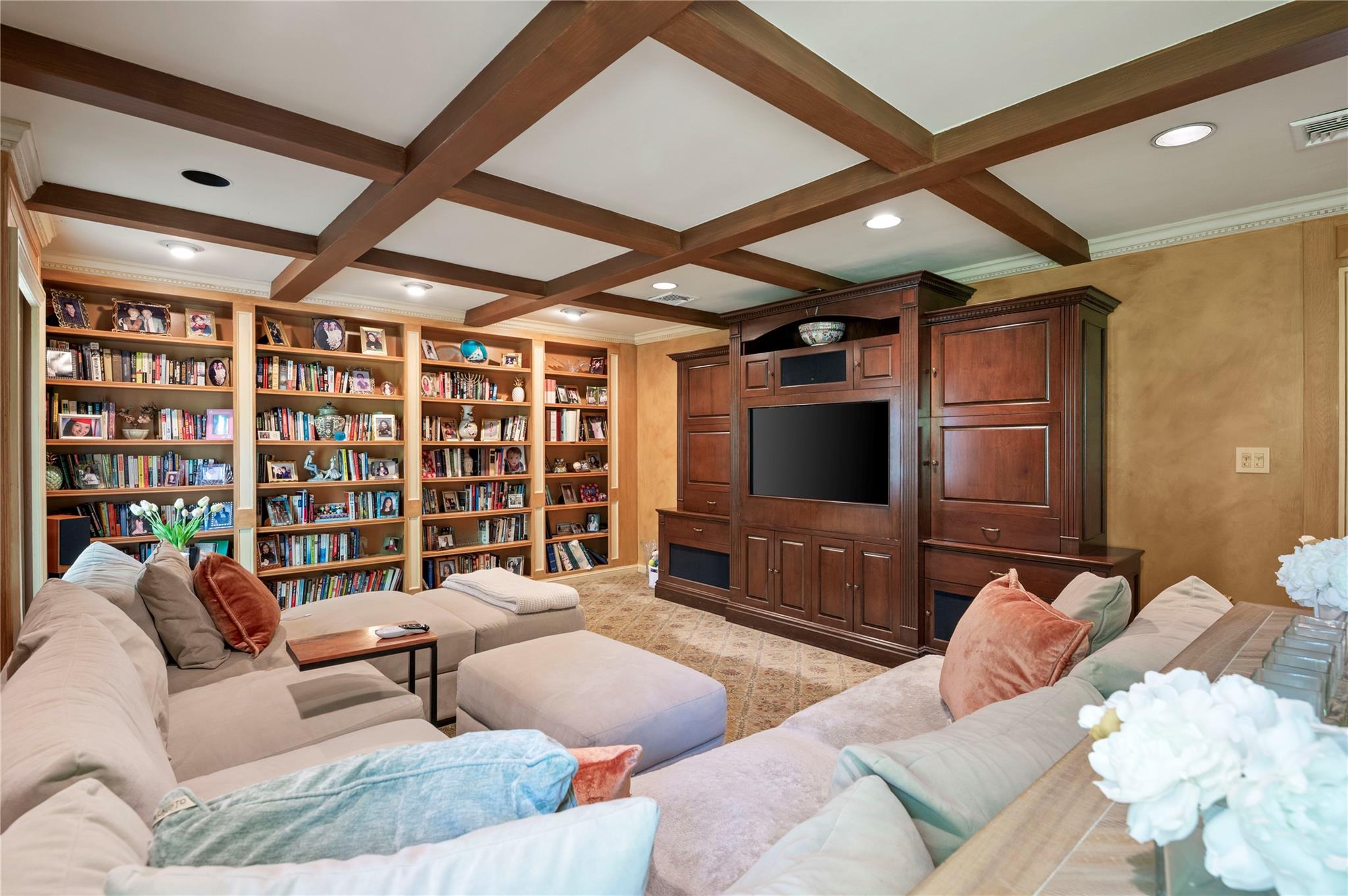 14 Durham Drive, Dix Hills, NY 11746