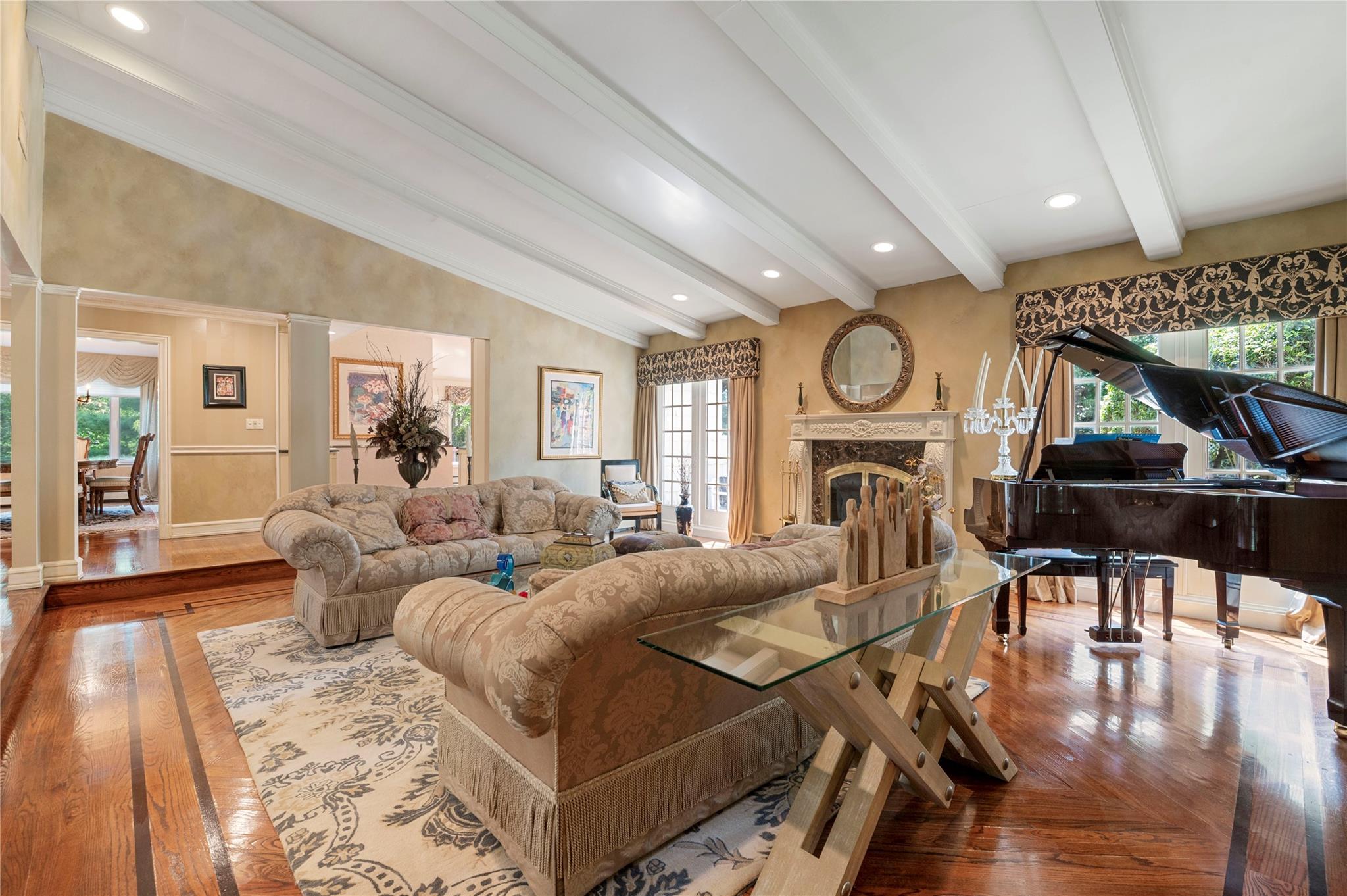 14 Durham Drive, Dix Hills, NY 11746