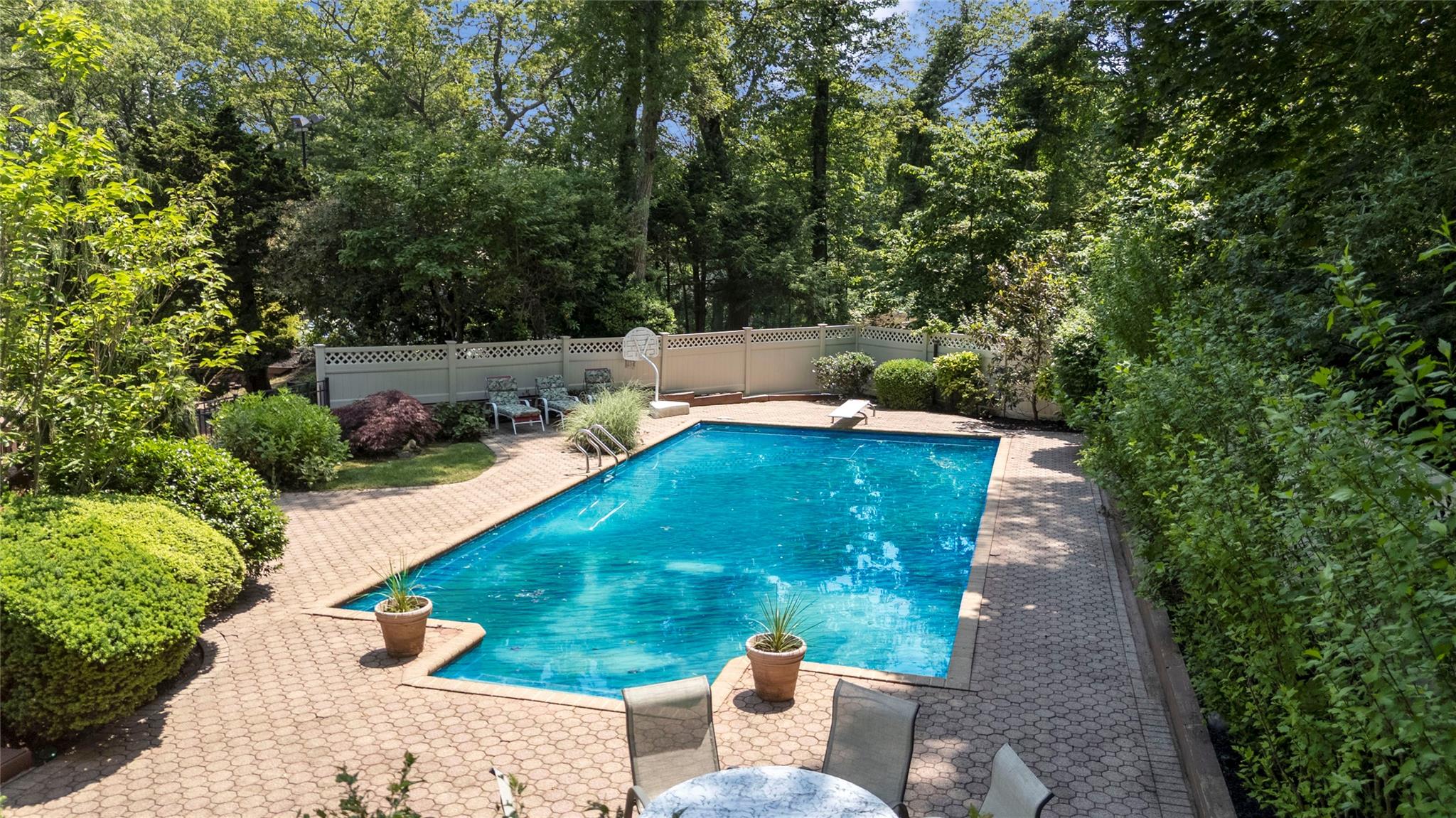 14 Durham Drive, Dix Hills, NY 11746