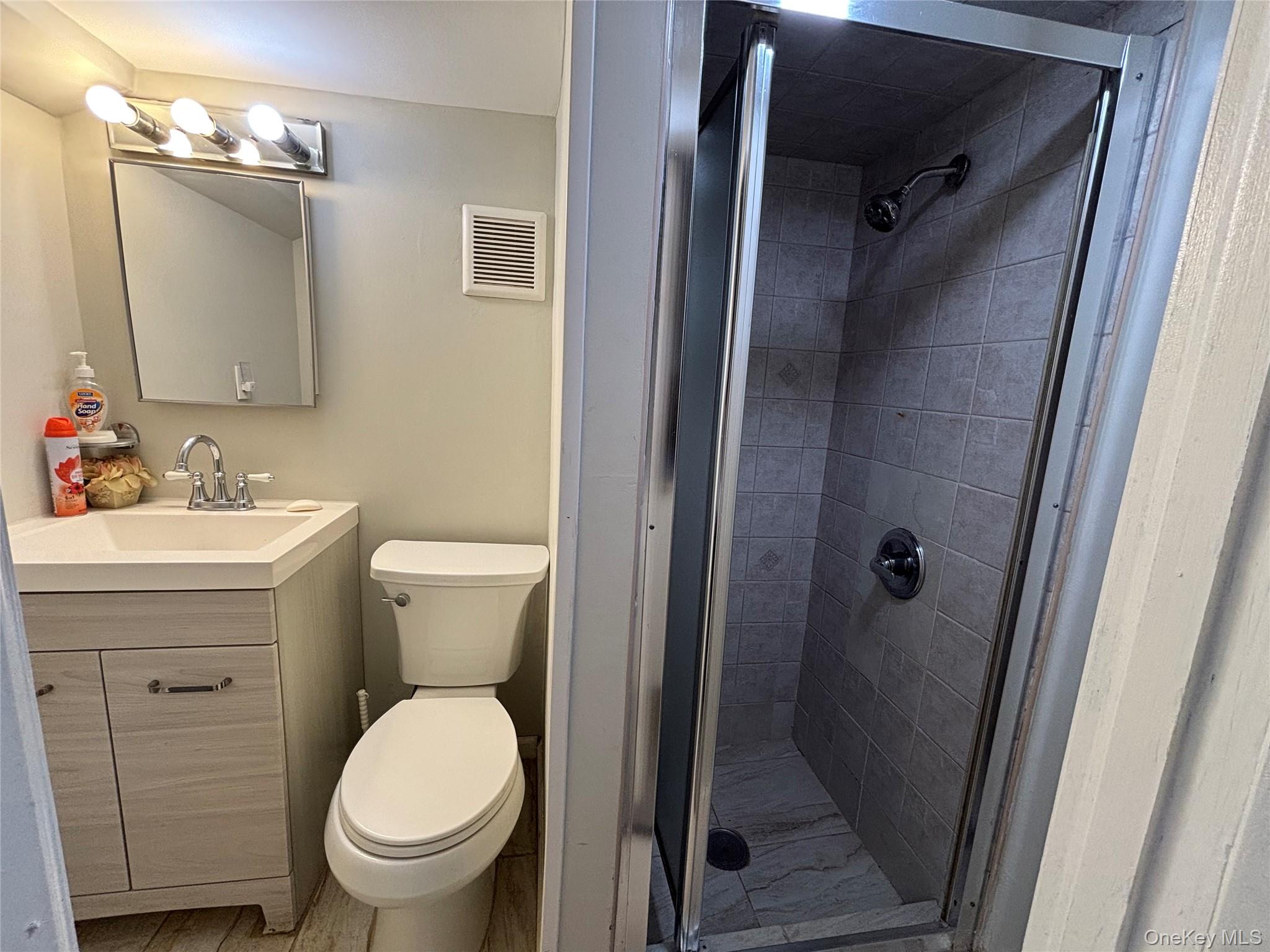 10418 216th Street, Queens Village, NY 11429