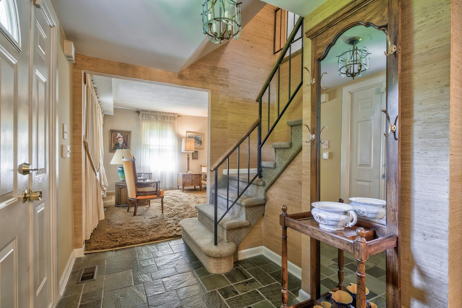 19 Pettit Drive, Dix Hills, NY 11746