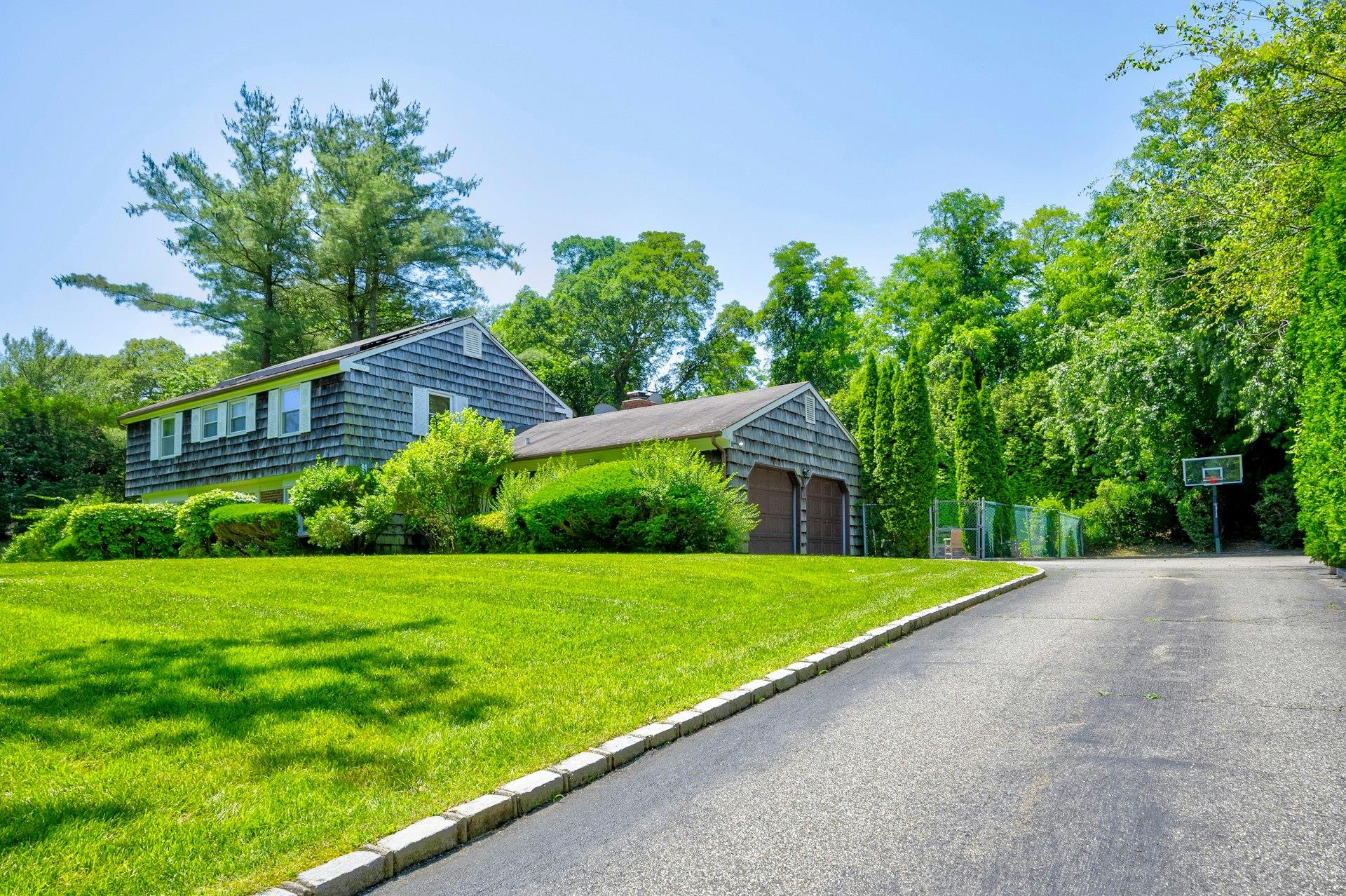 19 Pettit Drive, Dix Hills, NY 11746