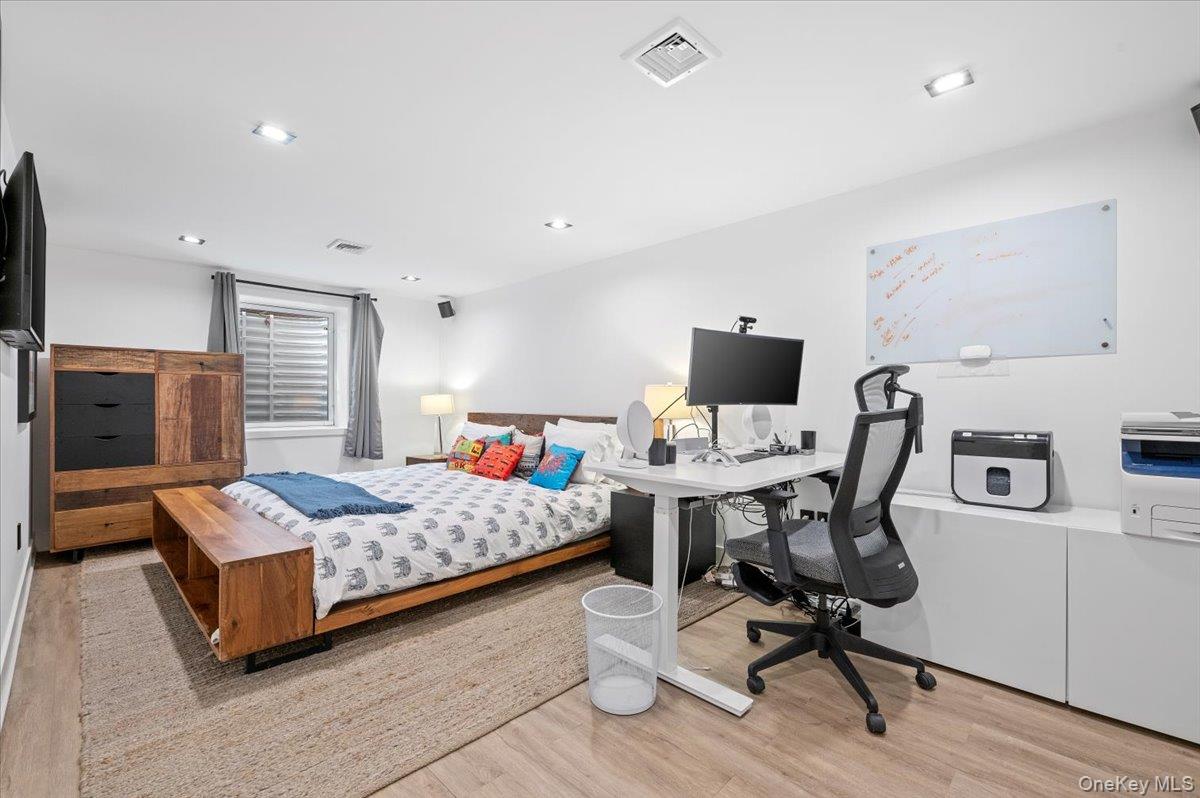 94 Hands Creek Road, East Hampton, NY 11937