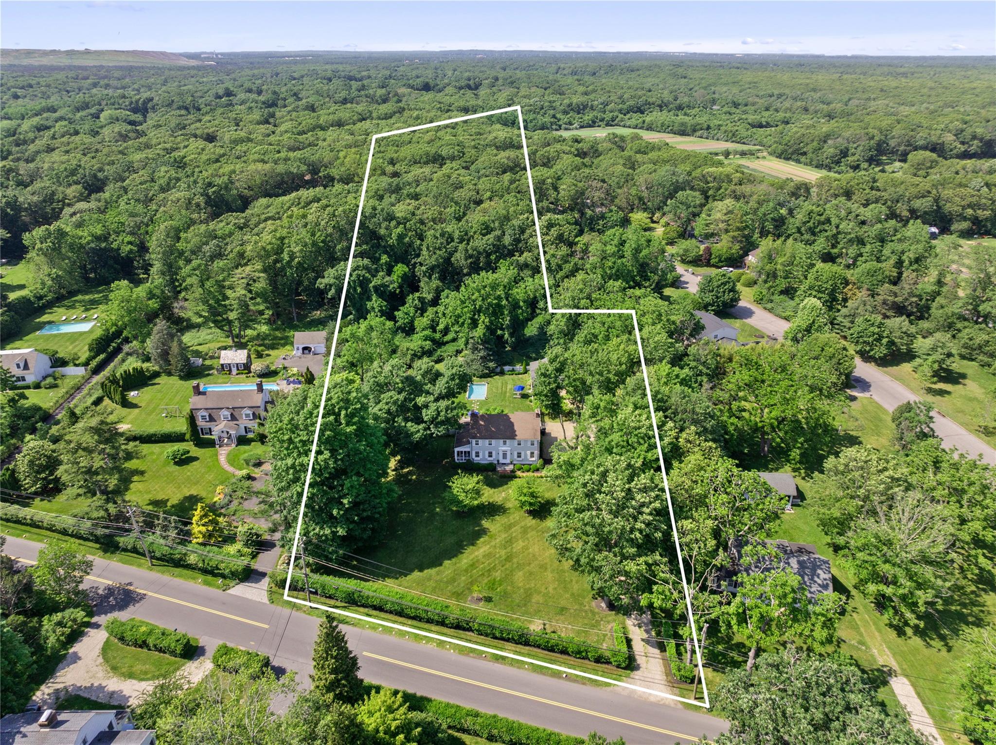 301 Beaver Dam Road, Brookhaven, NY 11719