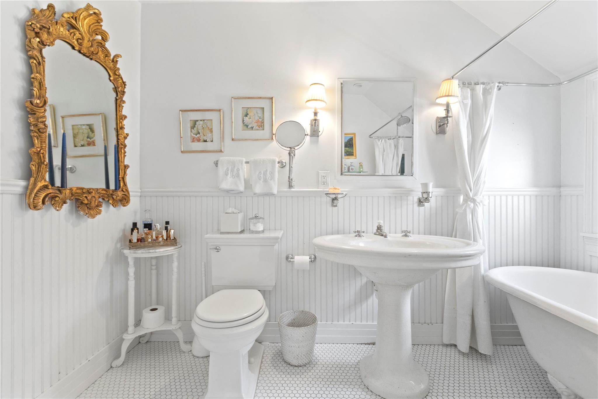 301 Beaver Dam Road, Brookhaven, NY 11719