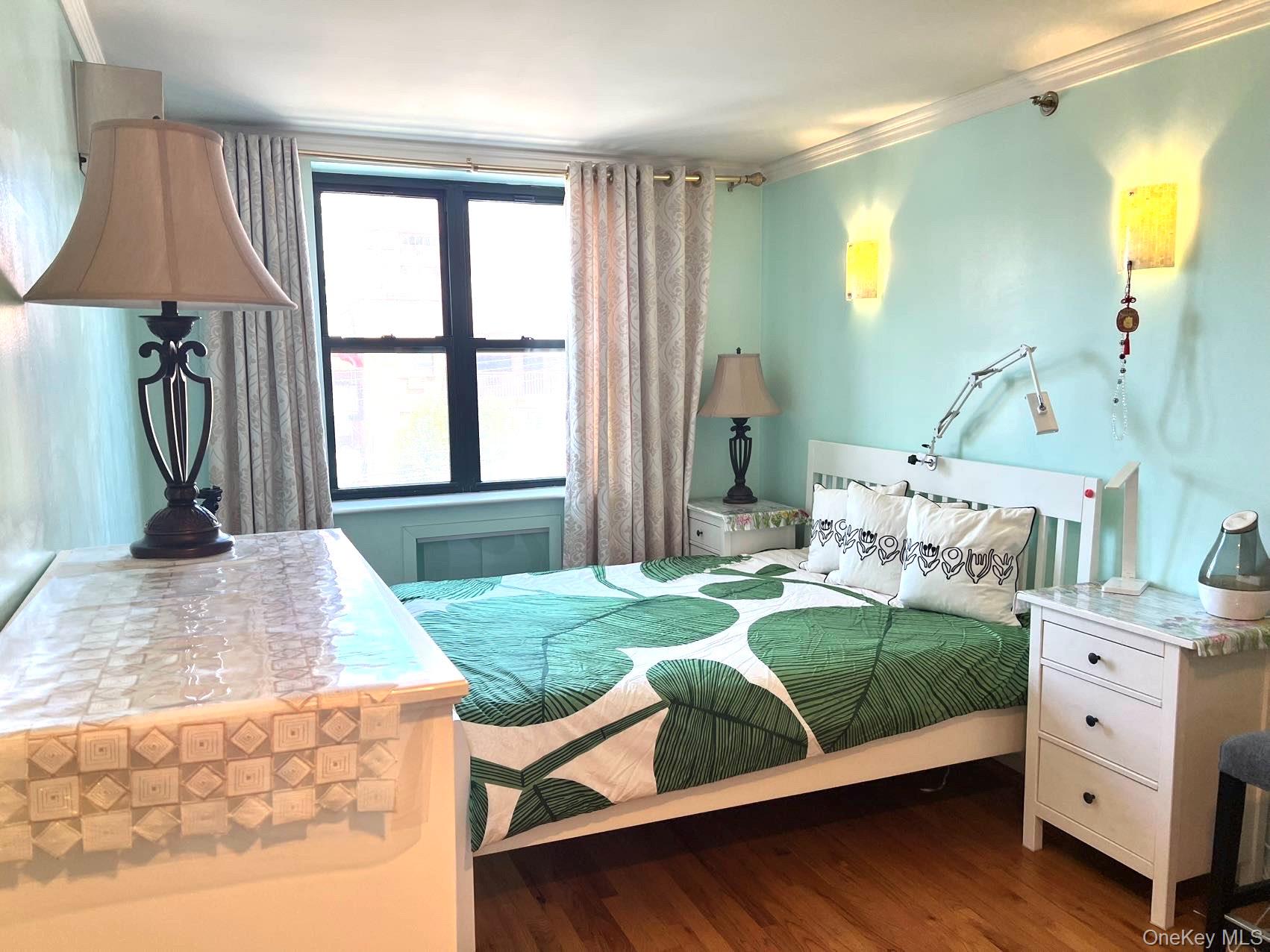 142-18 38 Avenue # 3G, Flushing, NY 11354