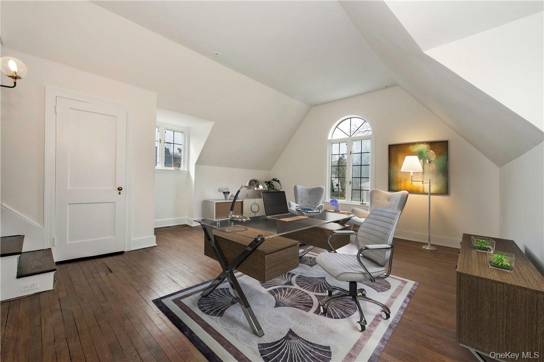 96 Mendota Avenue, Rye, NY 10580