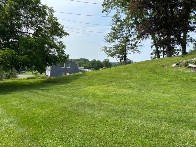 11 Seaman Road, Stormville, NY 12582