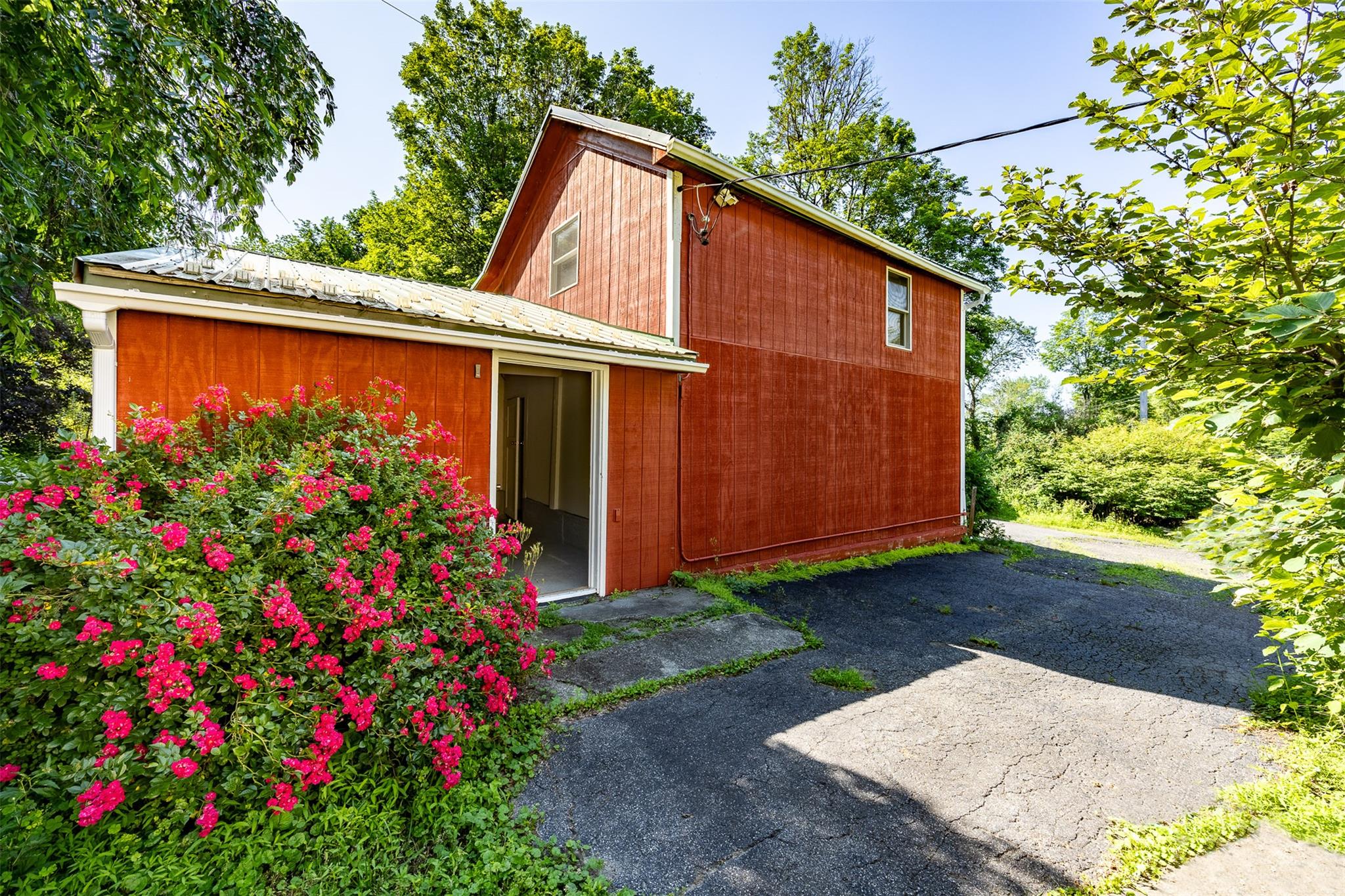 125 Mountain Rest, New Paltz, NY 12561