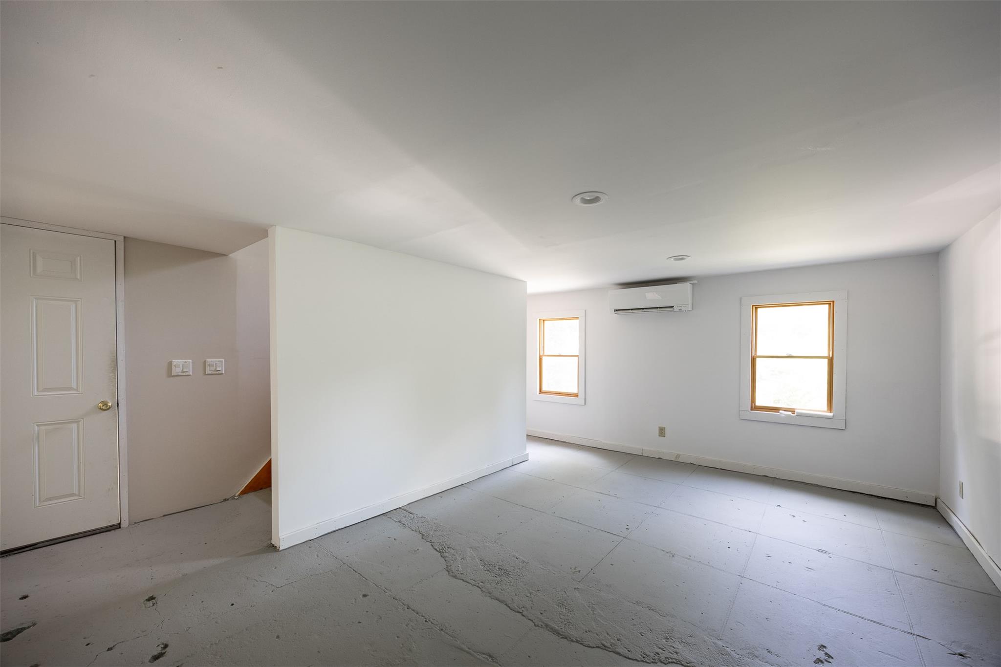 125 Mountain Rest, New Paltz, NY 12561