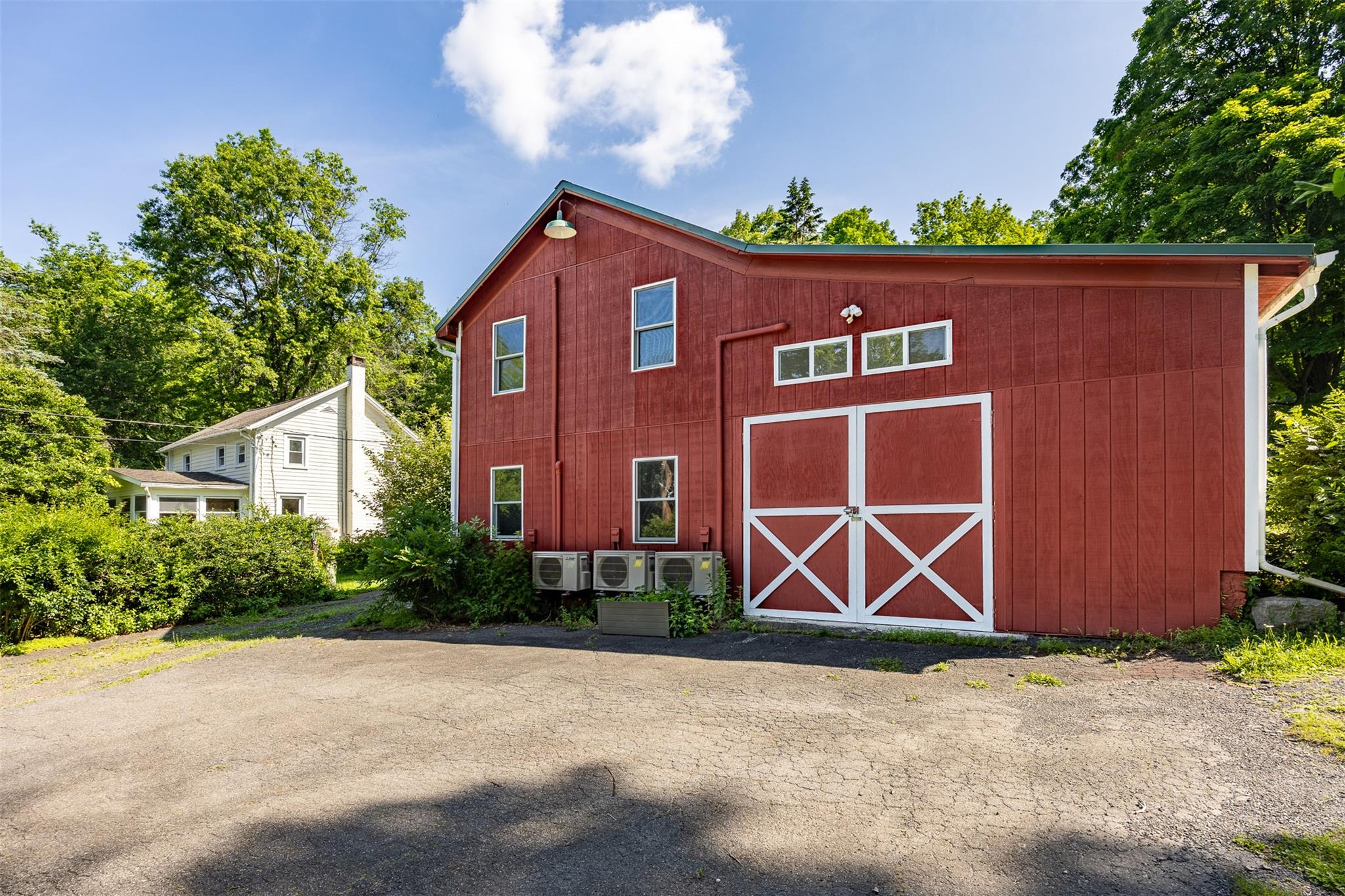 125 Mountain Rest, New Paltz, NY 12561