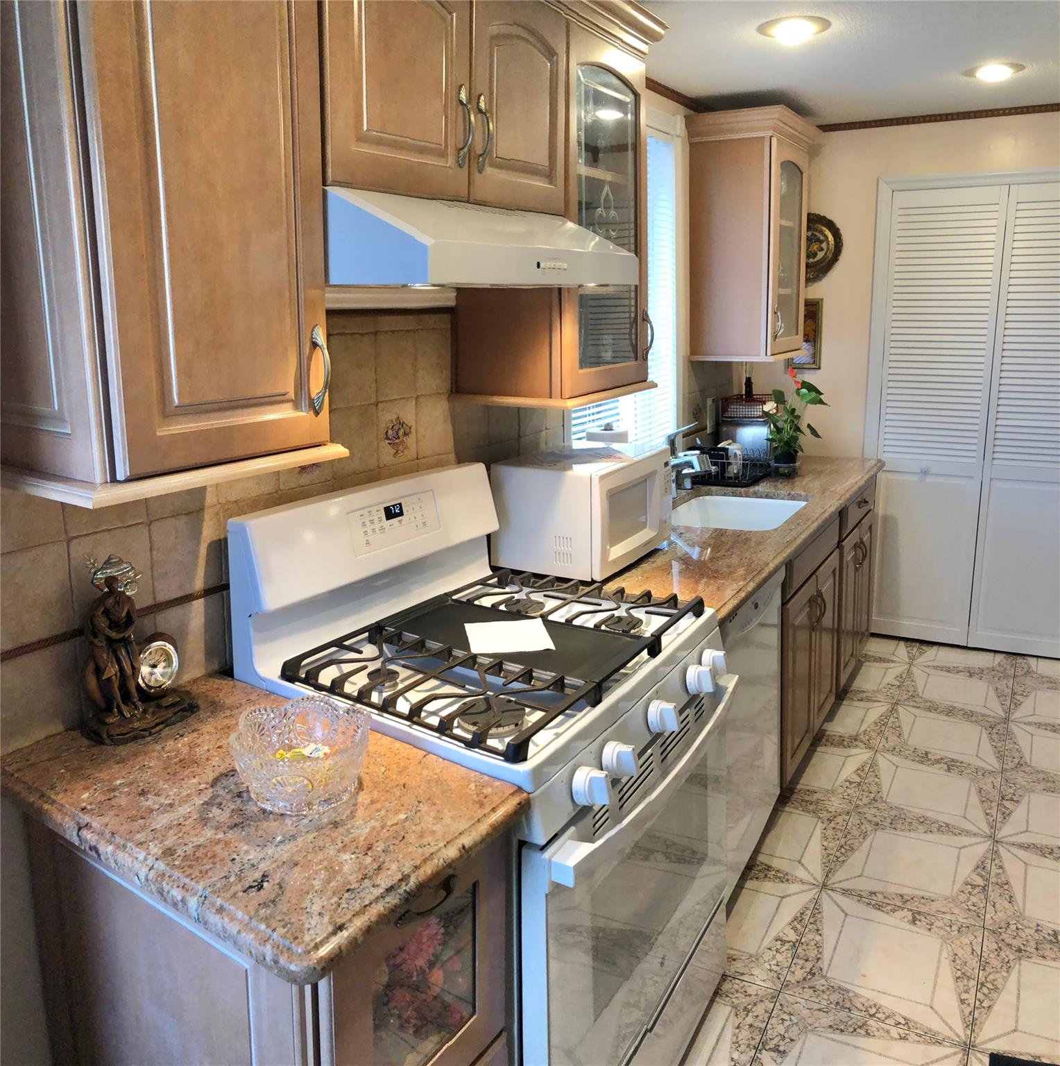 87-14 161 Avenue, Howard Beach, NY 11414