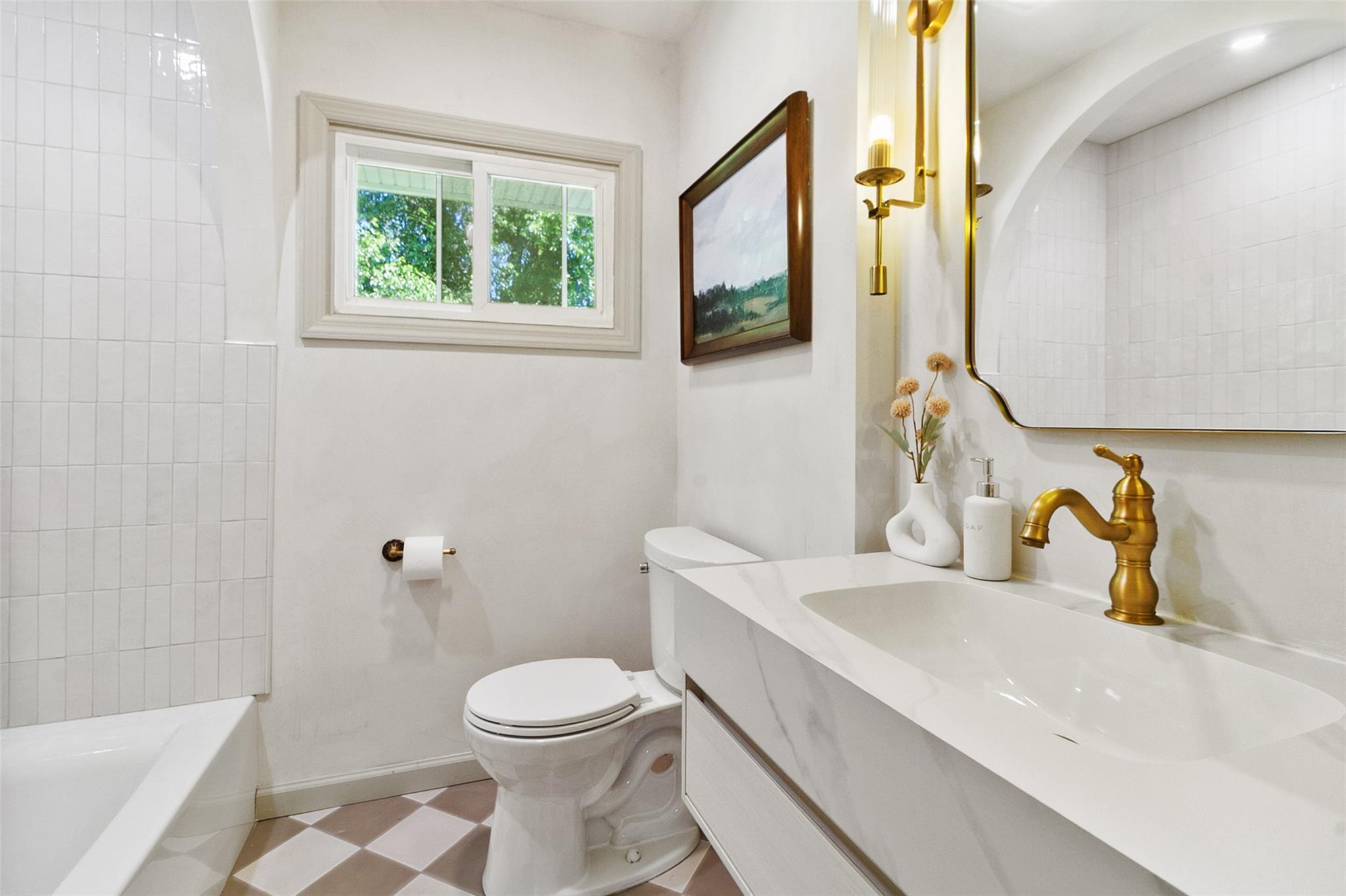 2 Honey Lane, Wappingers Falls, NY 12590