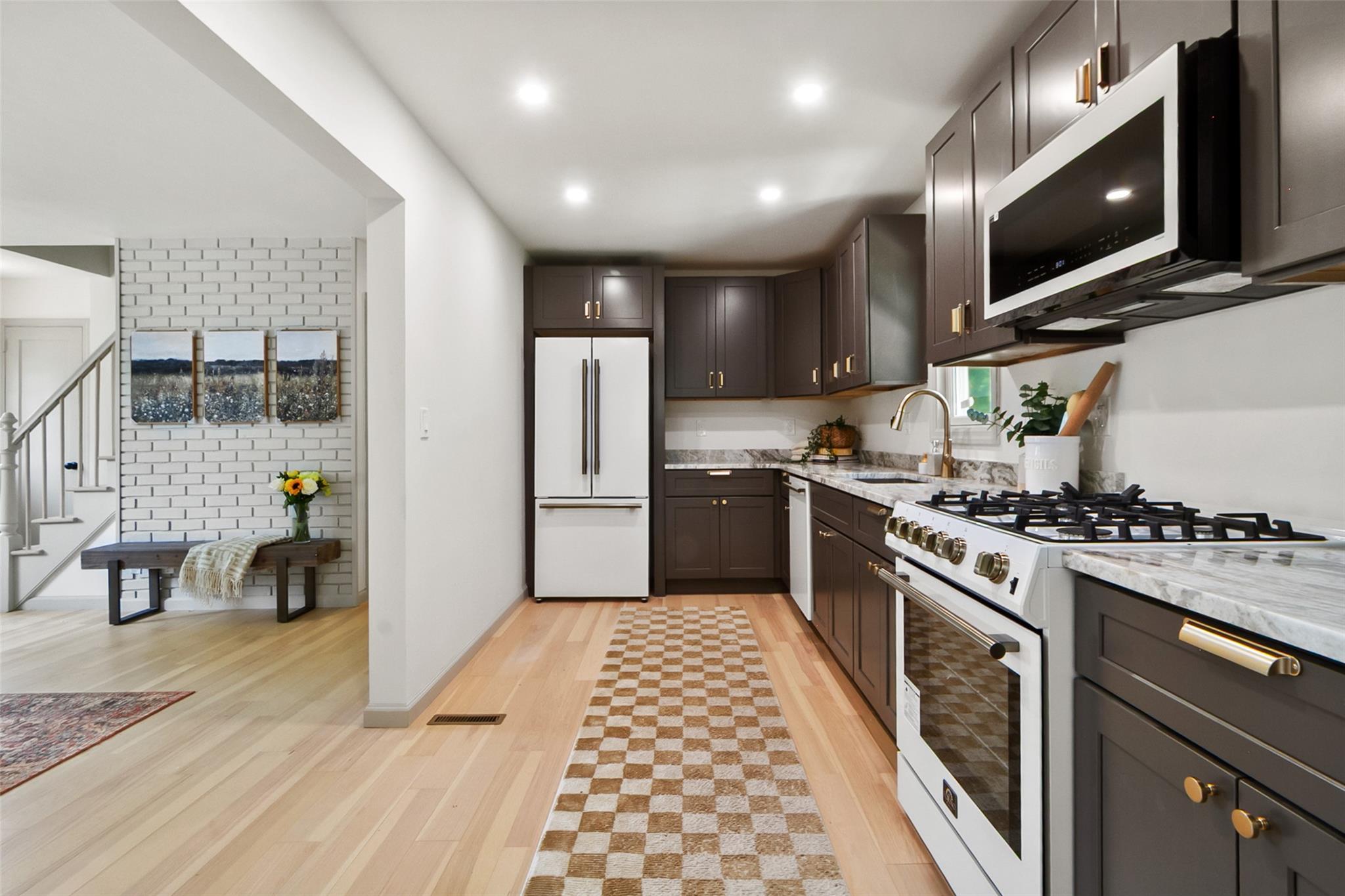 2 Honey Lane, Wappingers Falls, NY 12590