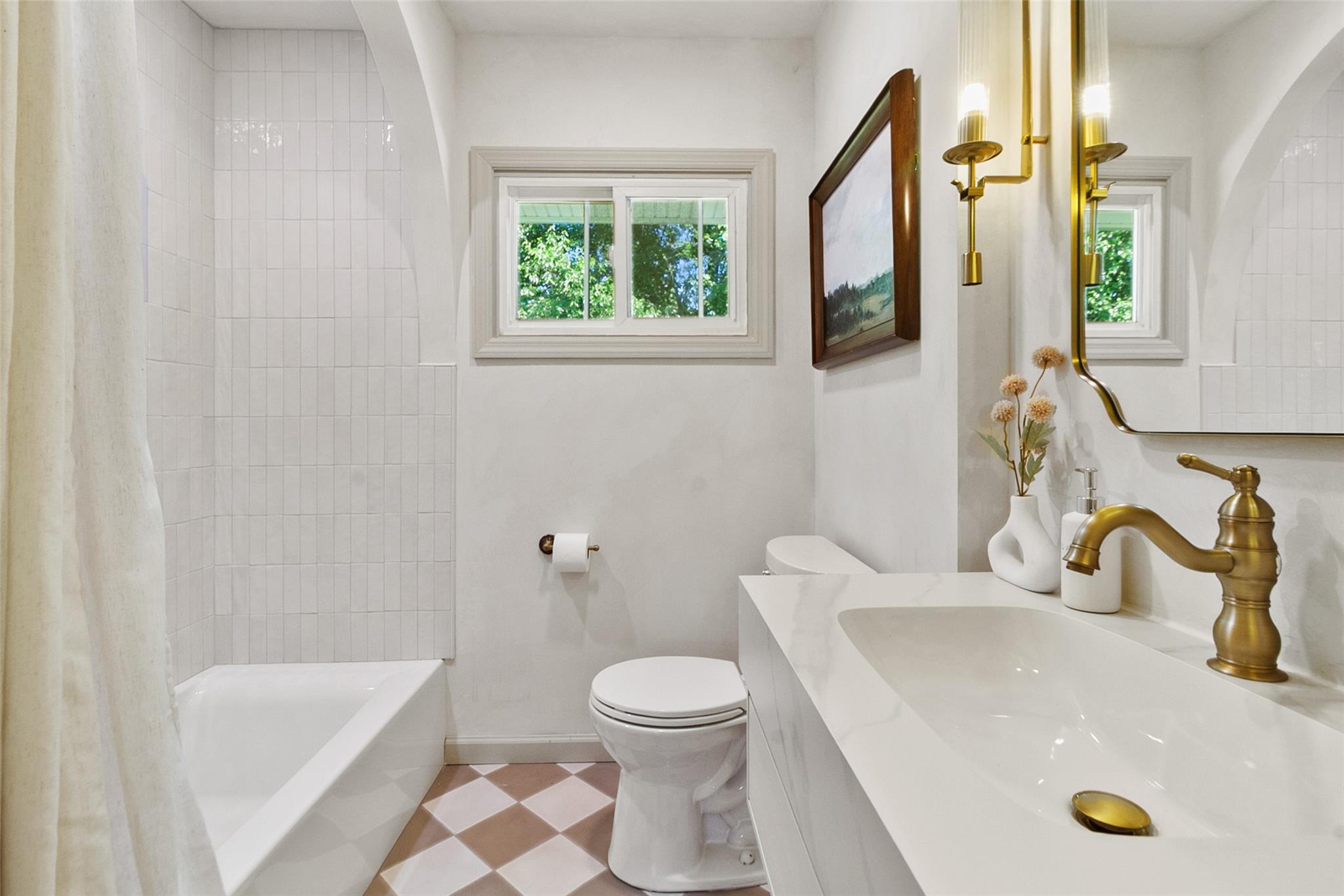 2 Honey Lane, Wappingers Falls, NY 12590