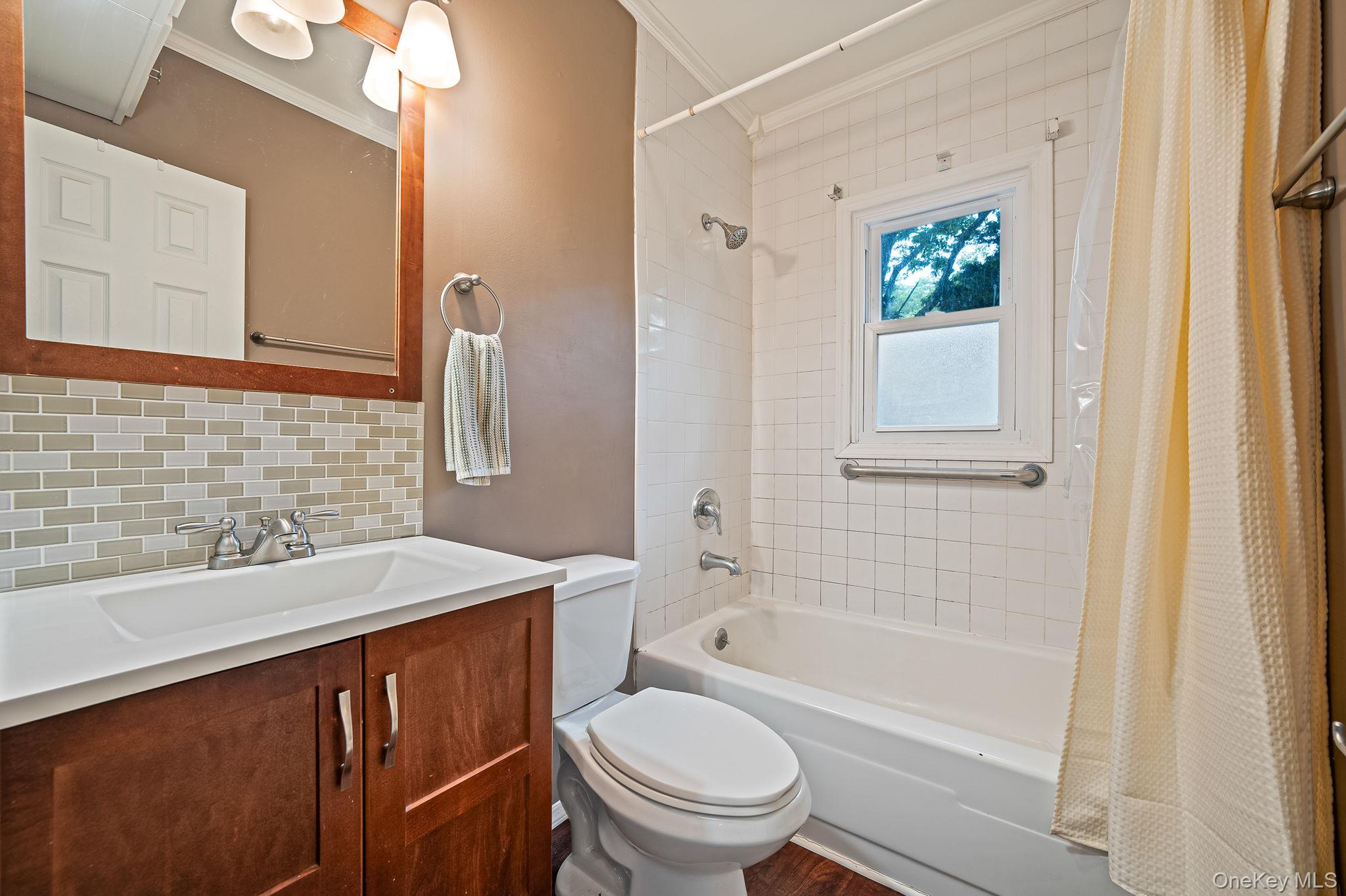 7 1st Street, Nesconset, NY 11767