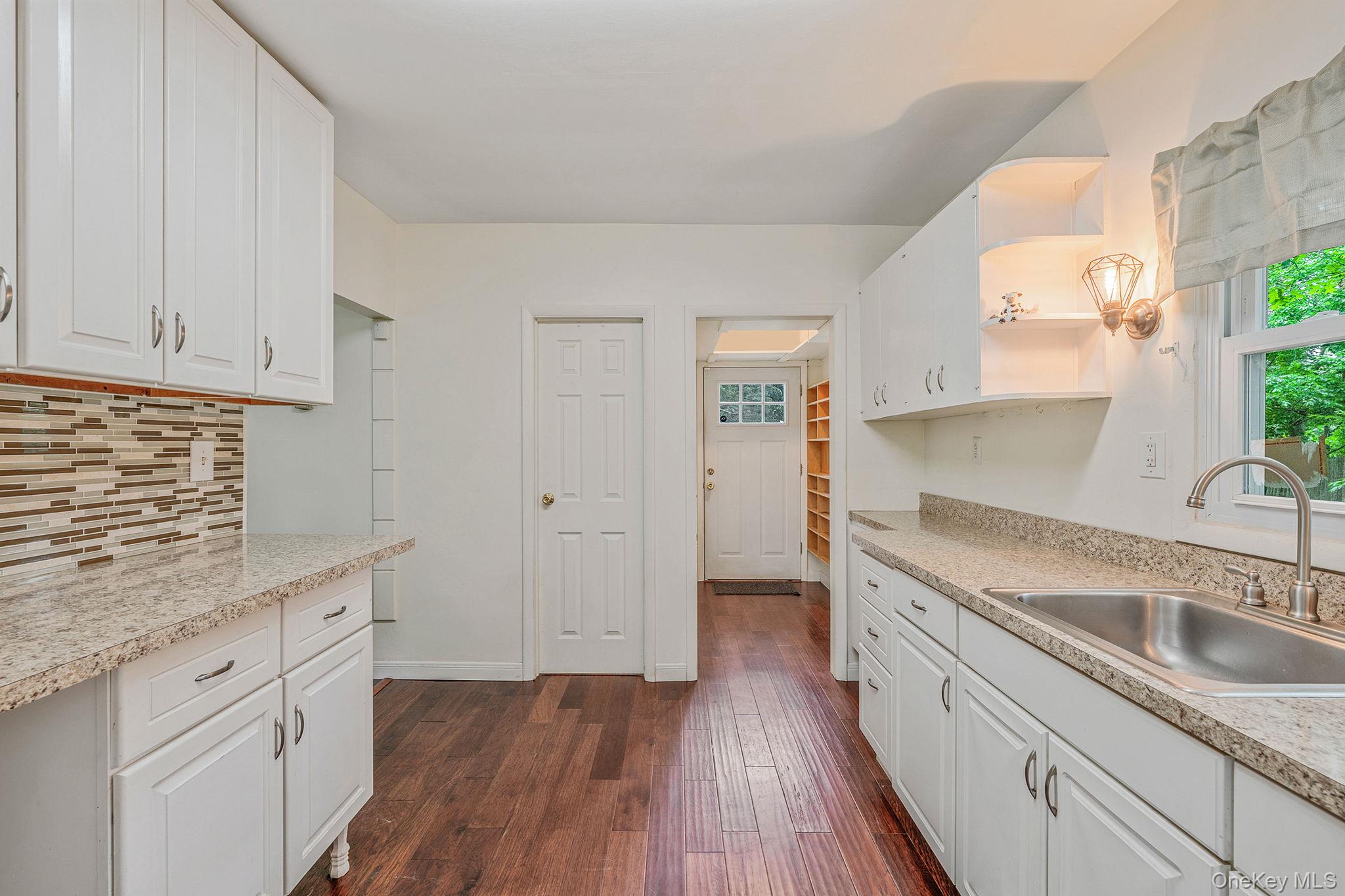 7 1st Street, Nesconset, NY 11767