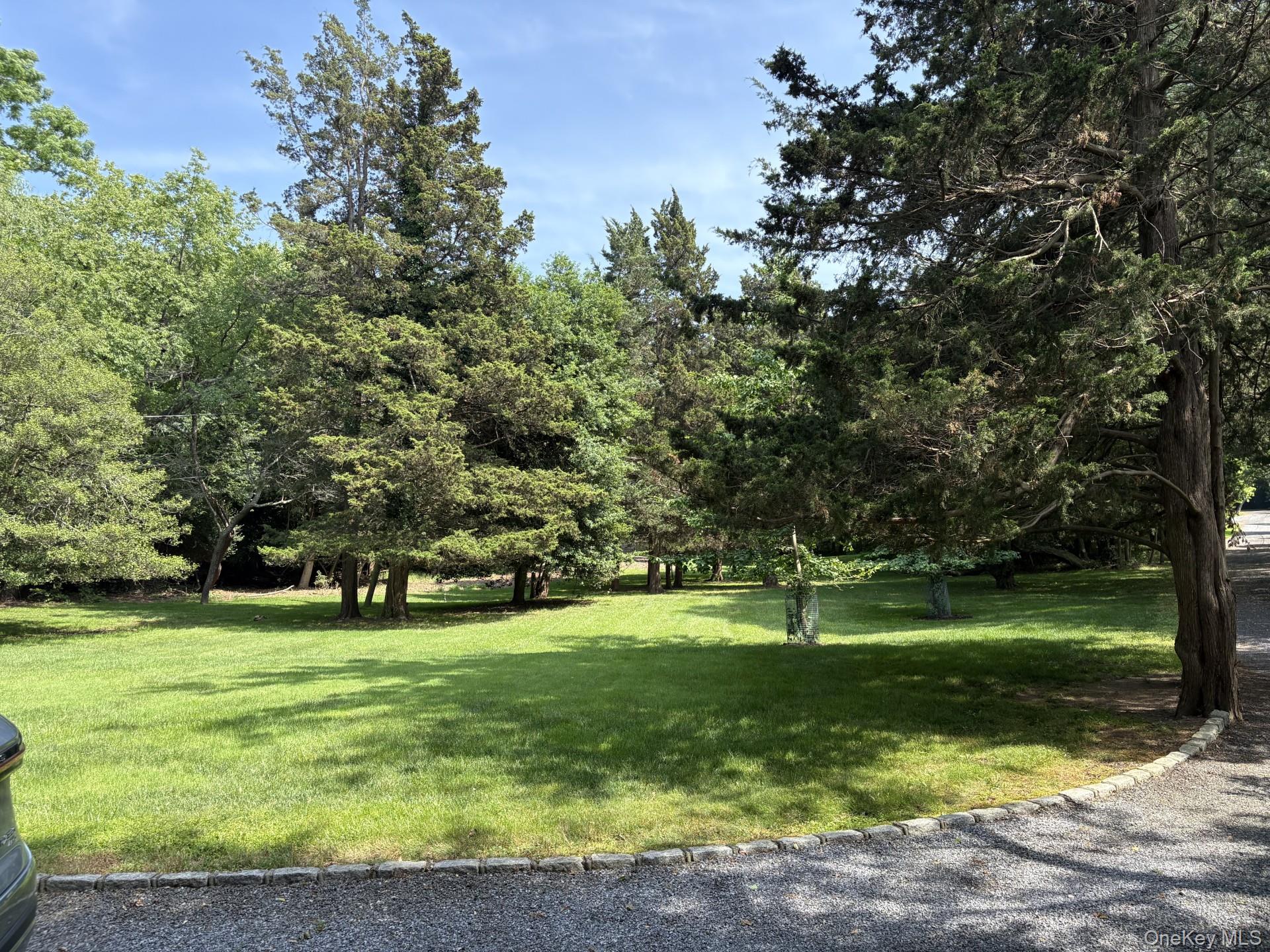 5 Shore Drive, Setauket, NY 11733