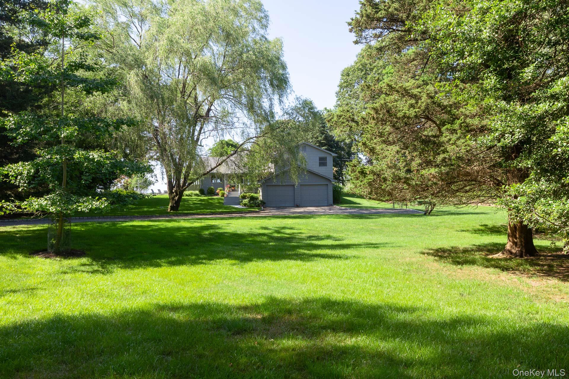 5 Shore Drive, Setauket, NY 11733