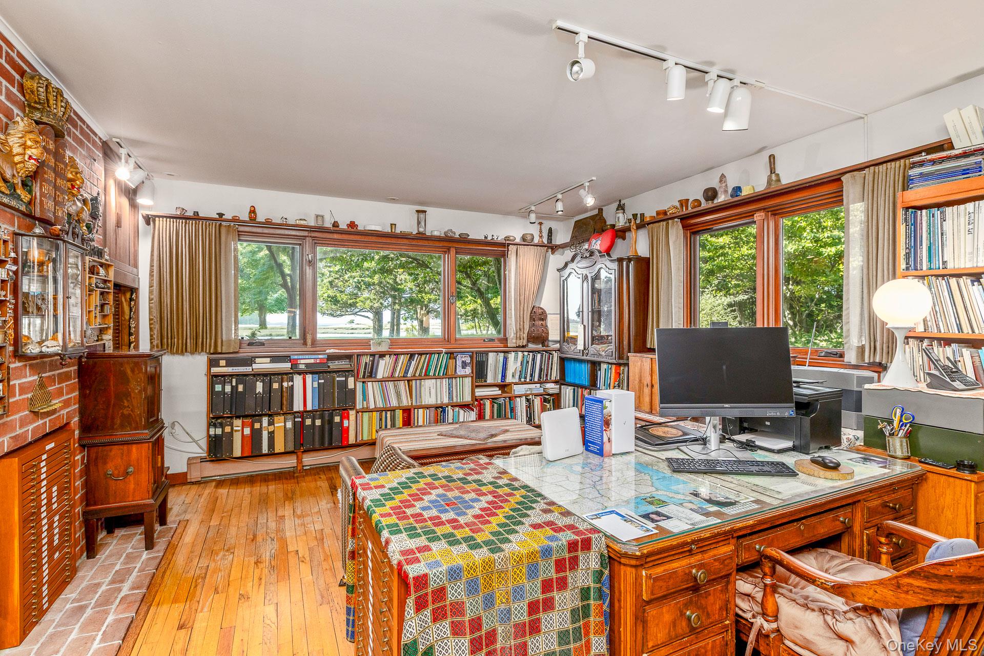 5 Shore Drive, Setauket, NY 11733