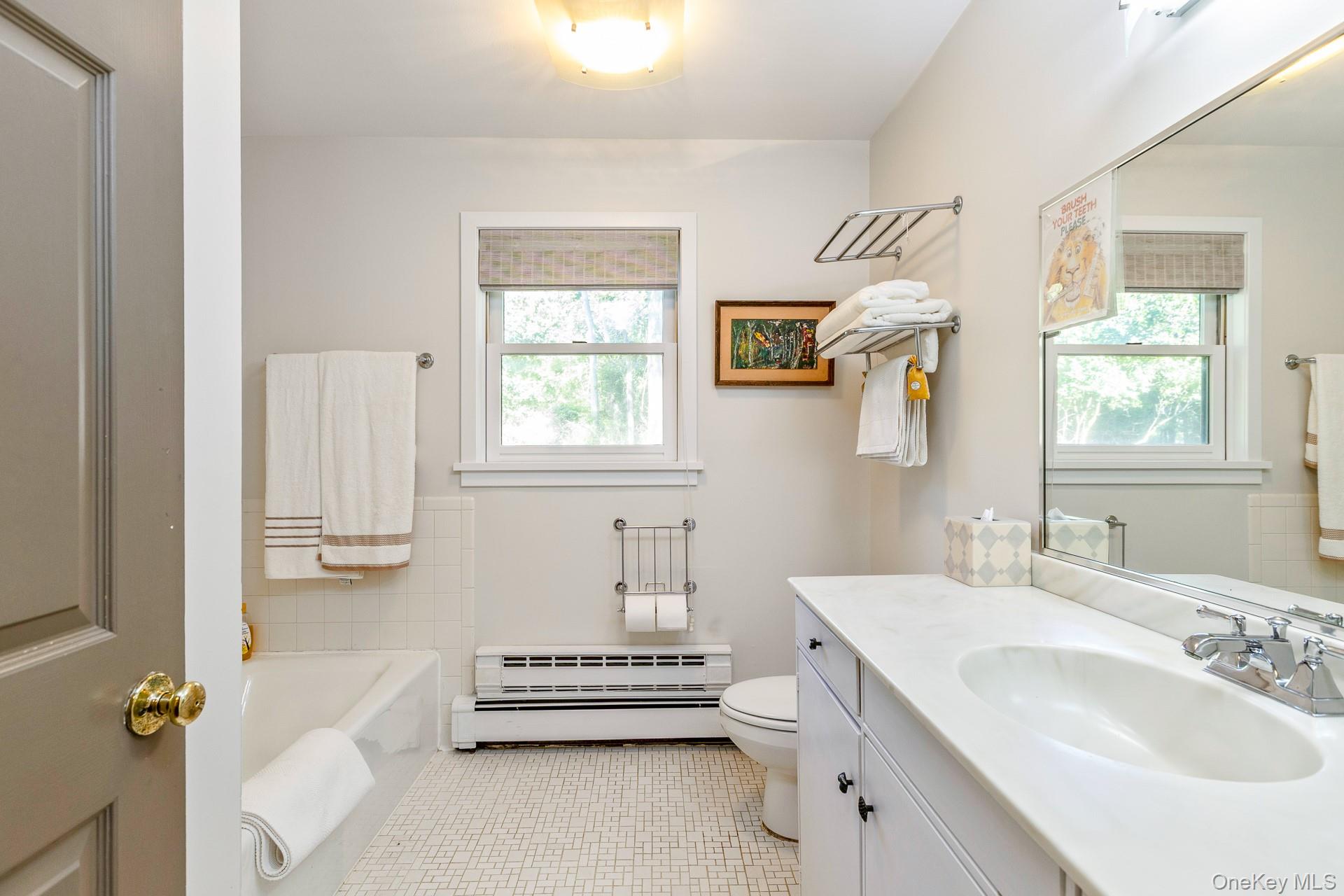 5 Shore Drive, Setauket, NY 11733