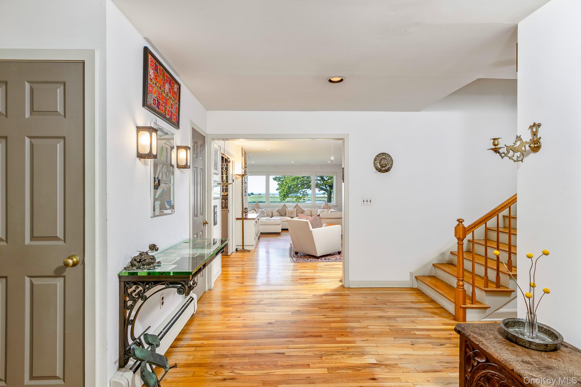 5 Shore Drive, Setauket, NY 11733