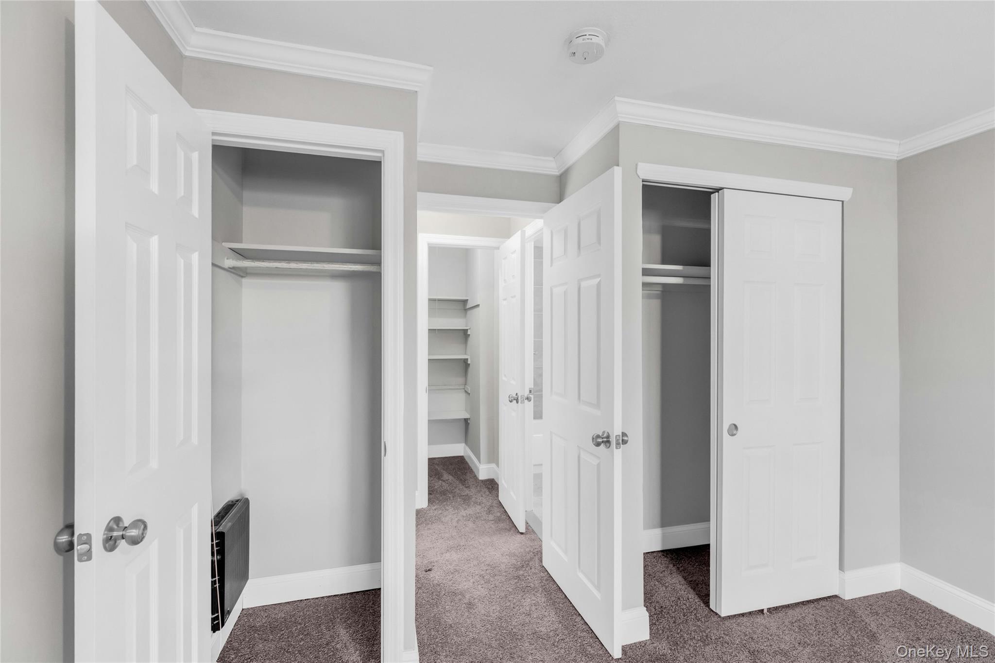 35 Newbrook # 35, Bay Shore, NY 11706