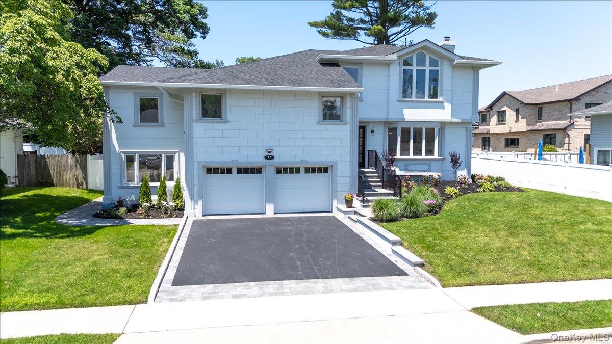 77 Bounty Lane, Jericho, NY 11753