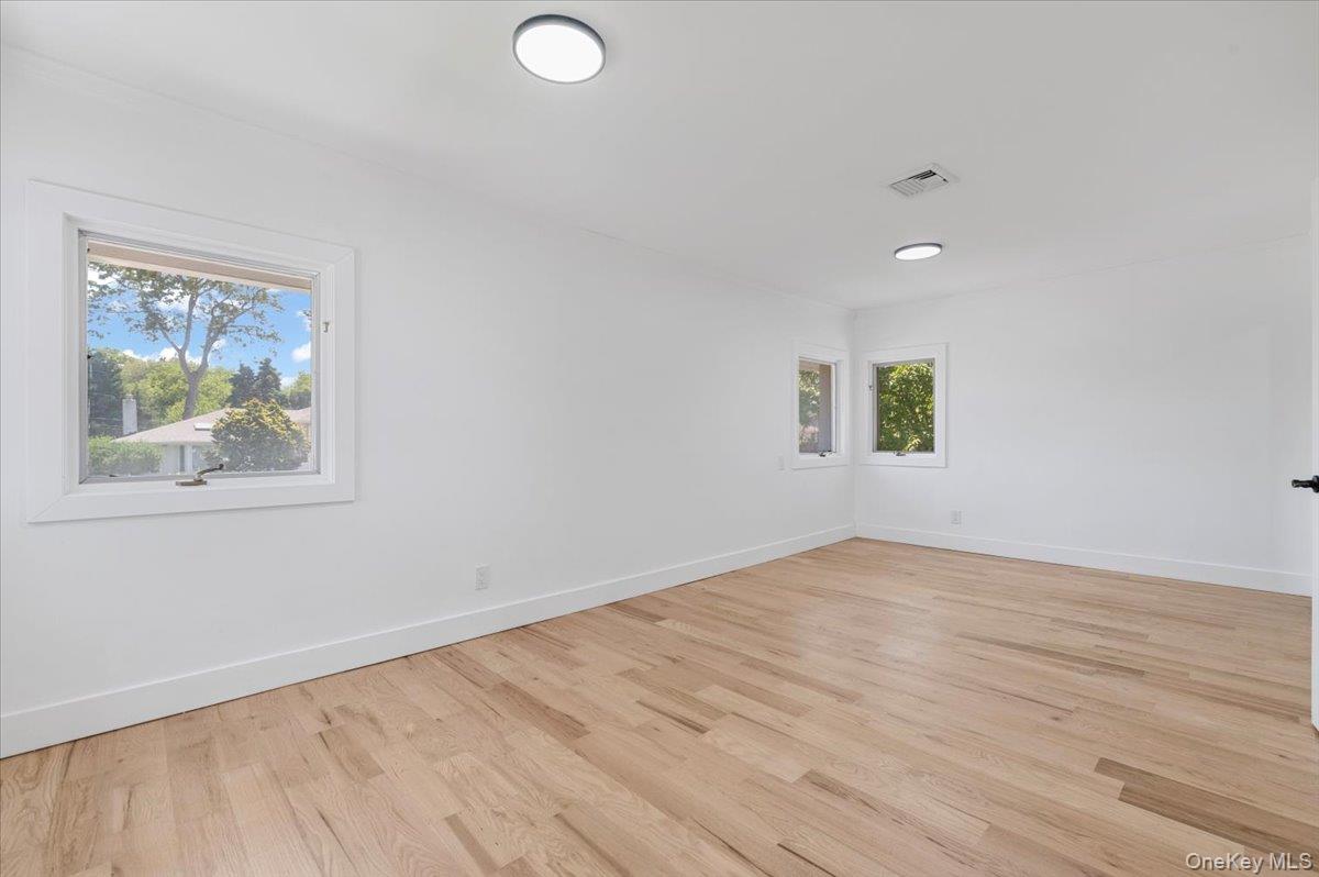 77 Bounty Lane, Jericho, NY 11753