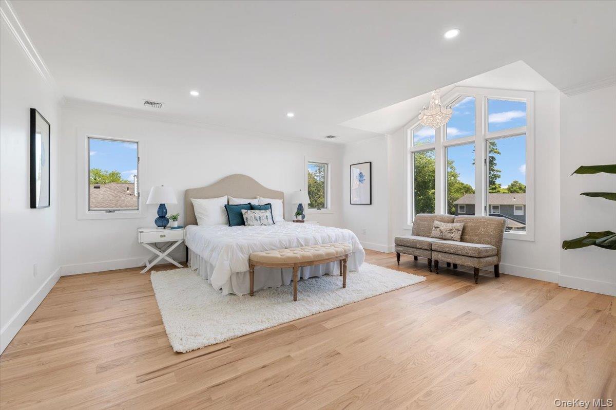 77 Bounty Lane, Jericho, NY 11753